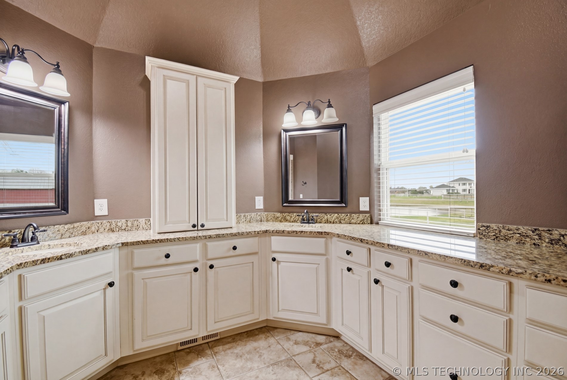 8505 E 116th Street N Owasso OK 74055