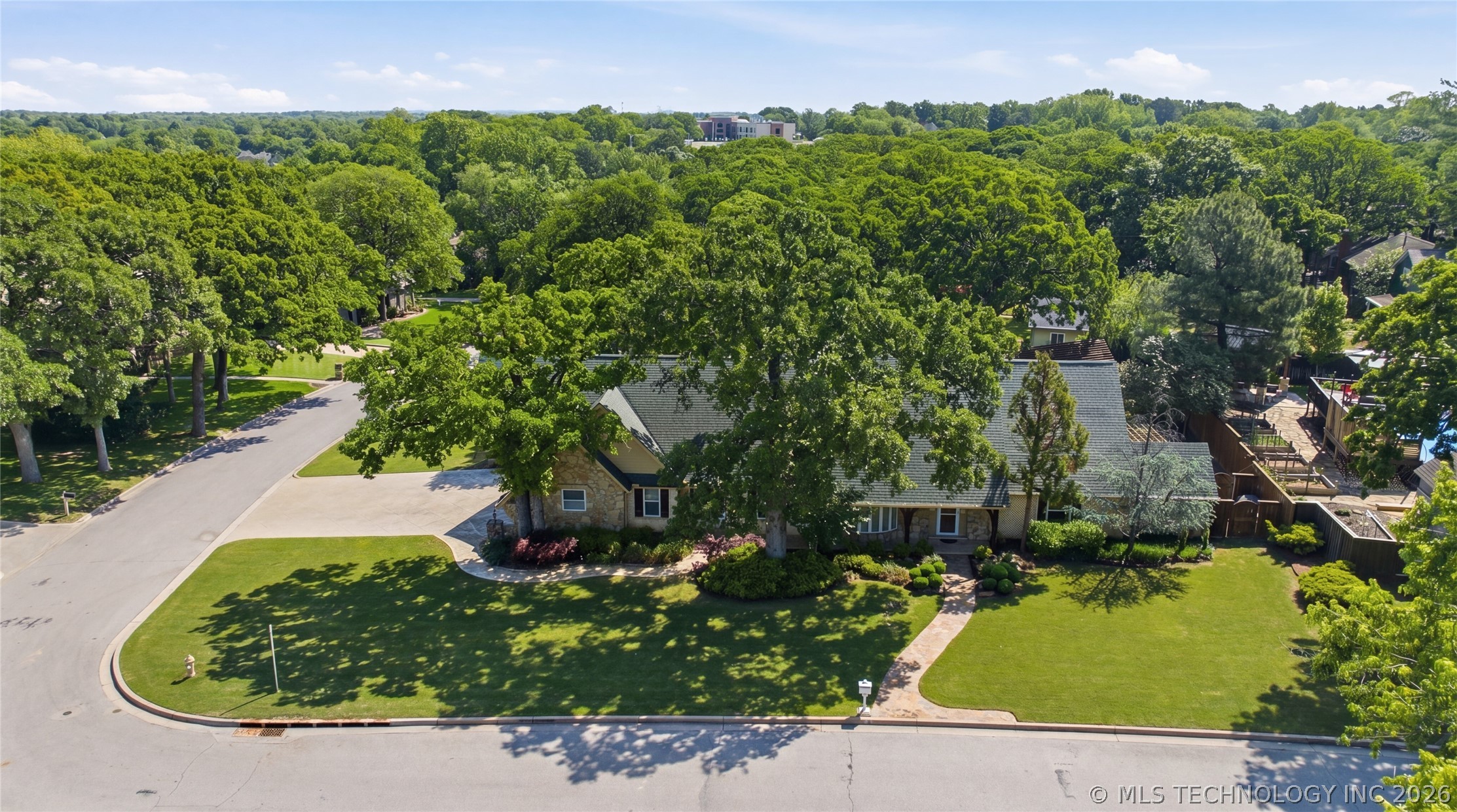 9905 S Maplewood Avenue Tulsa OK 74137