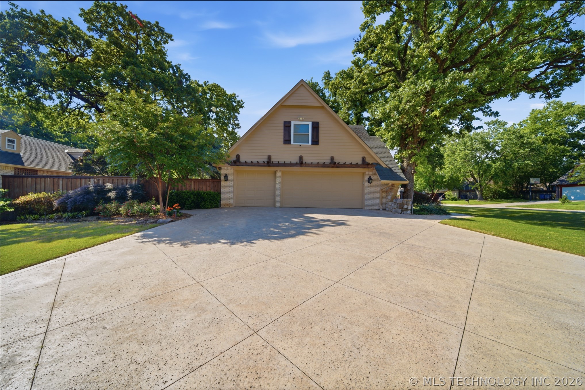 9905 S Maplewood Avenue Tulsa OK 74137