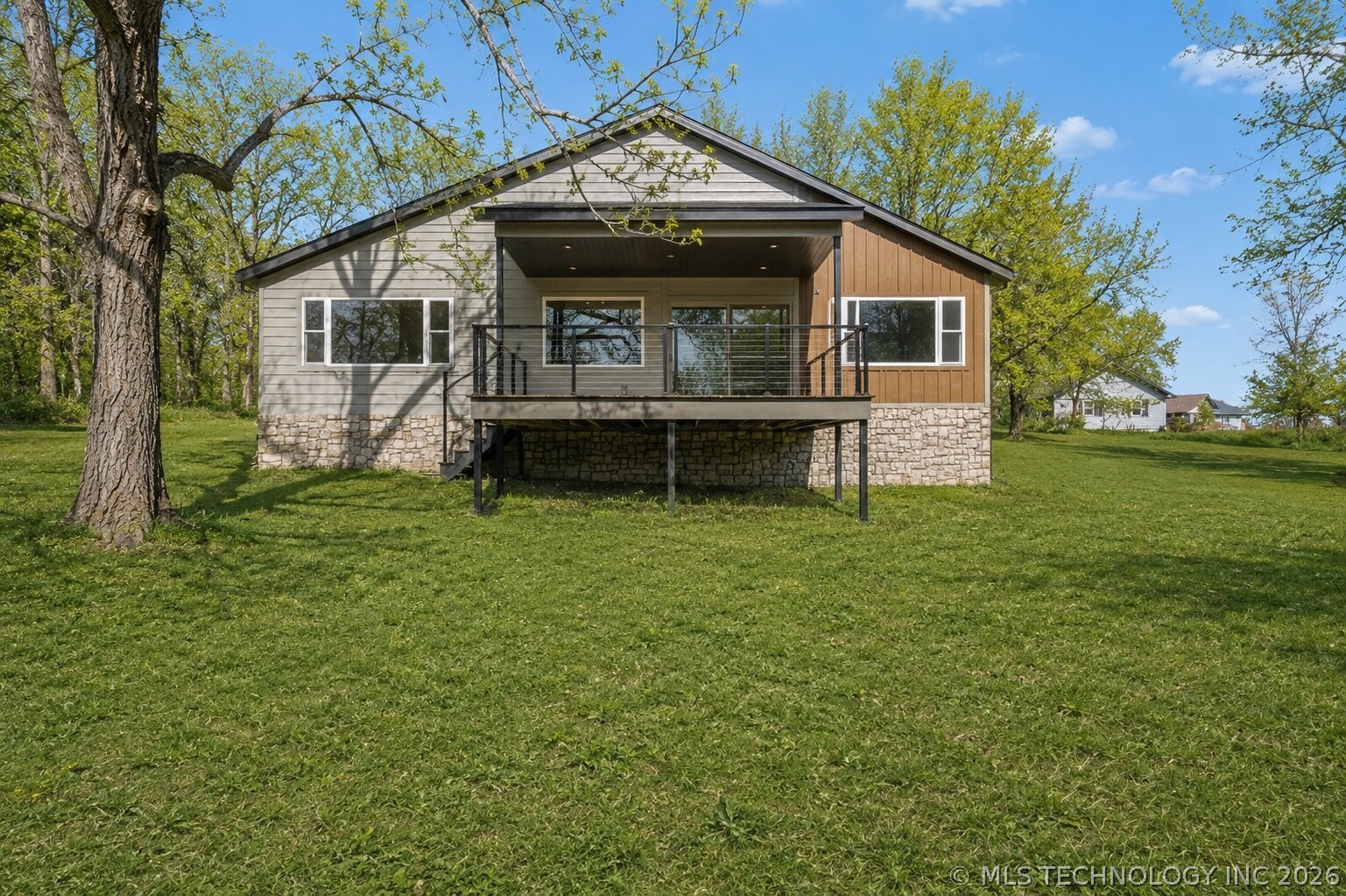 240 E 14th Street Grove OK 74344