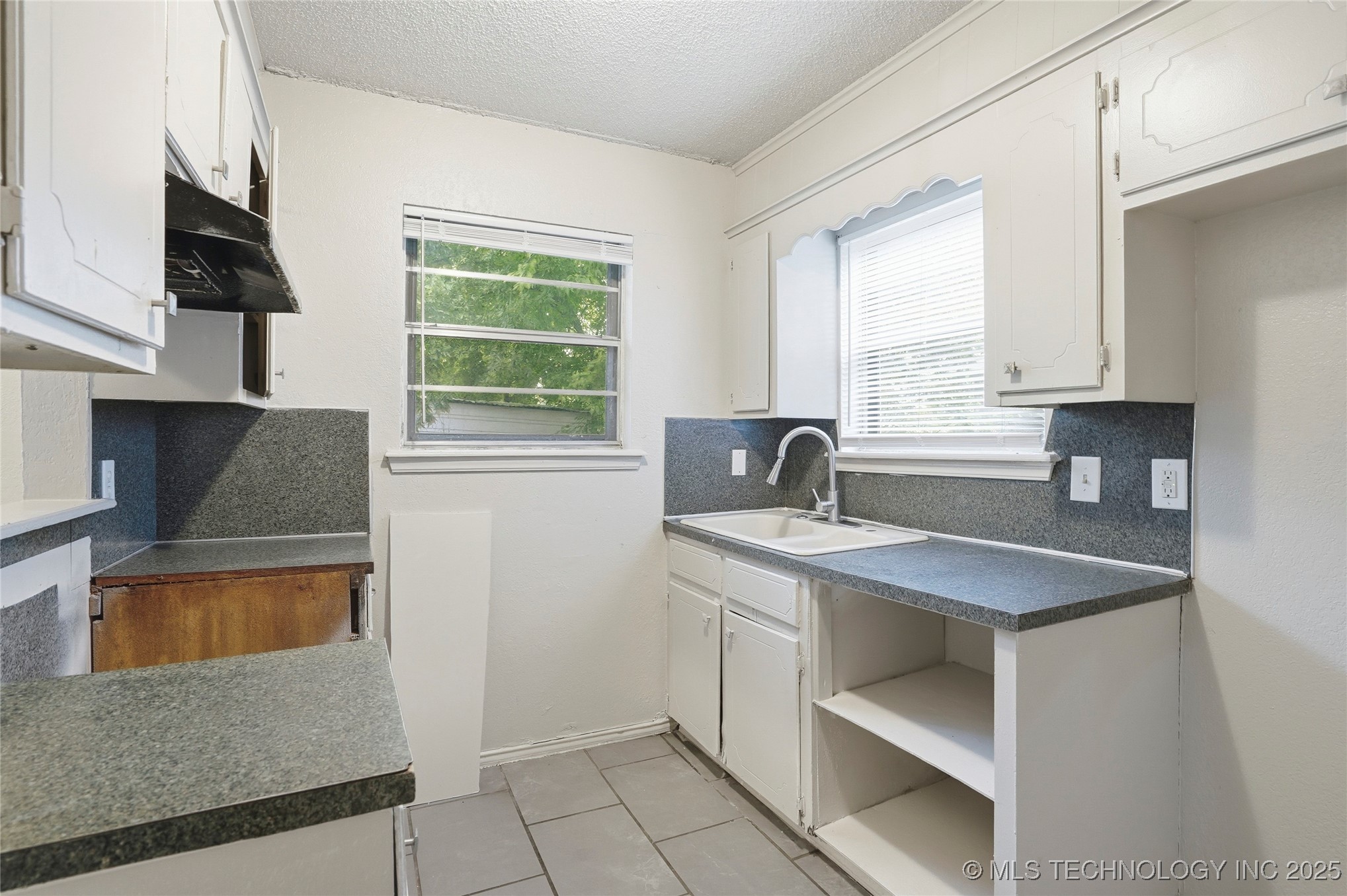 11502 E 37th Street Tulsa OK 74146