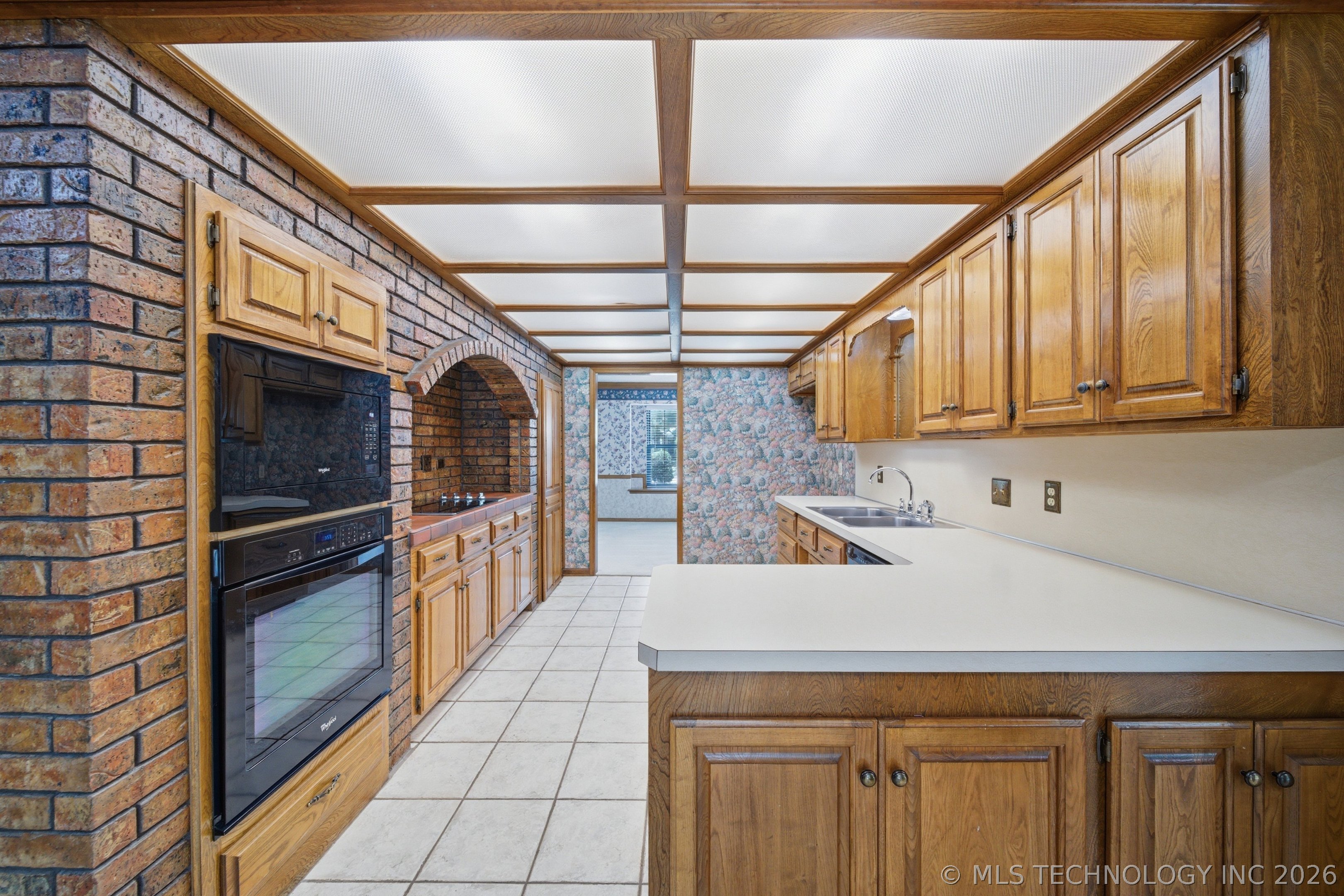 8016 S Irvington Avenue Tulsa OK 74136