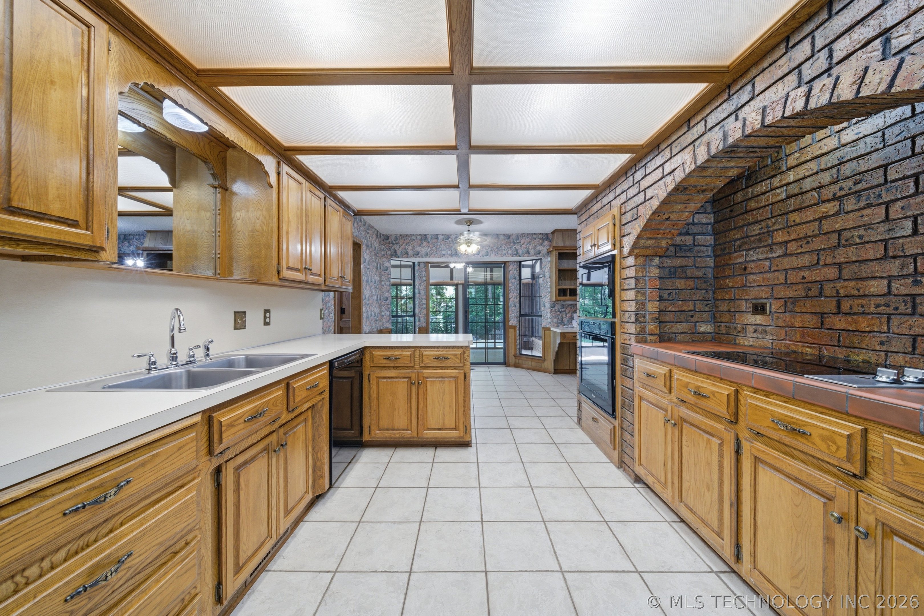 8016 S Irvington Avenue Tulsa OK 74136