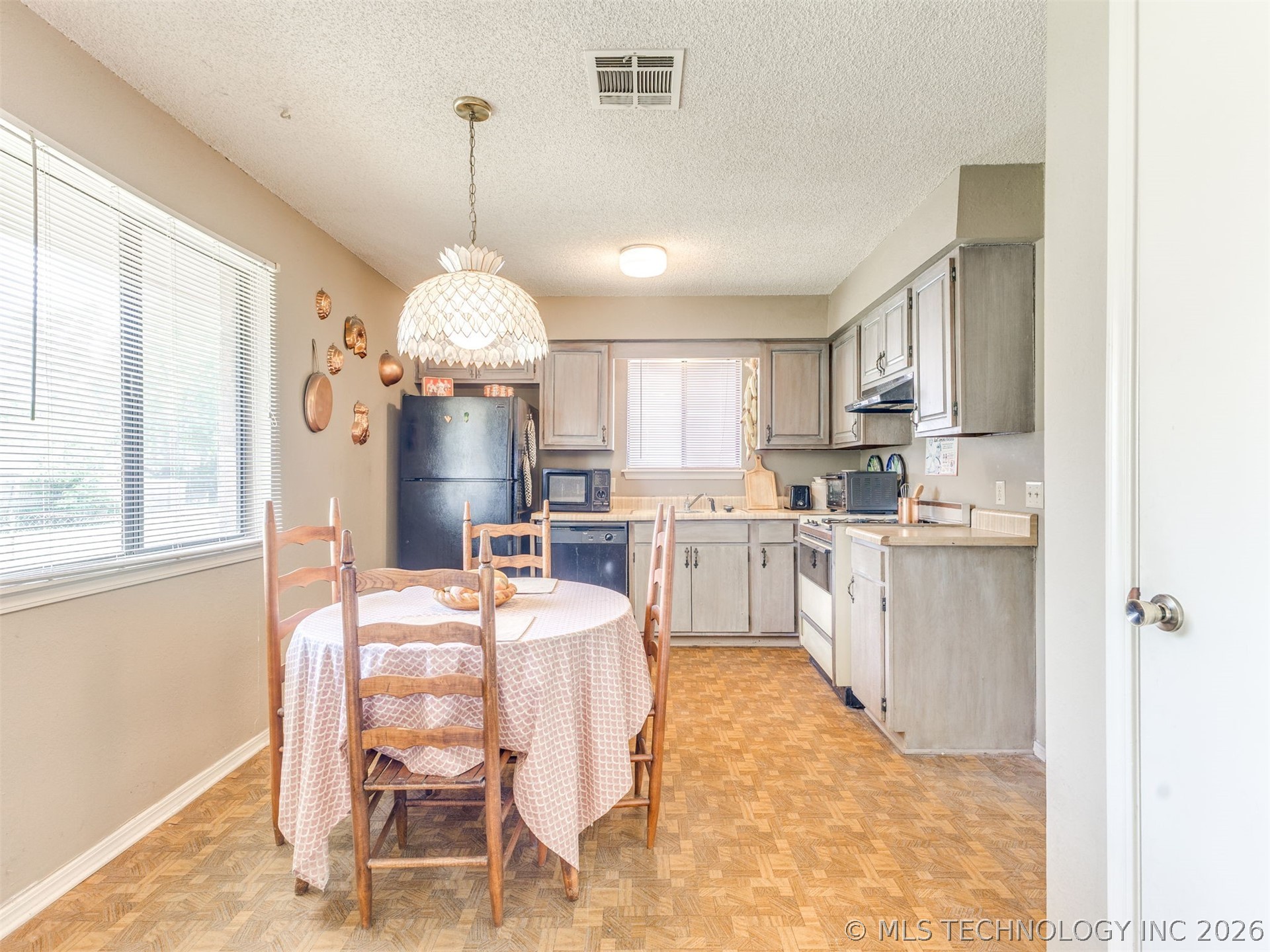 413 W Birmingham Street Broken Arrow OK 74011