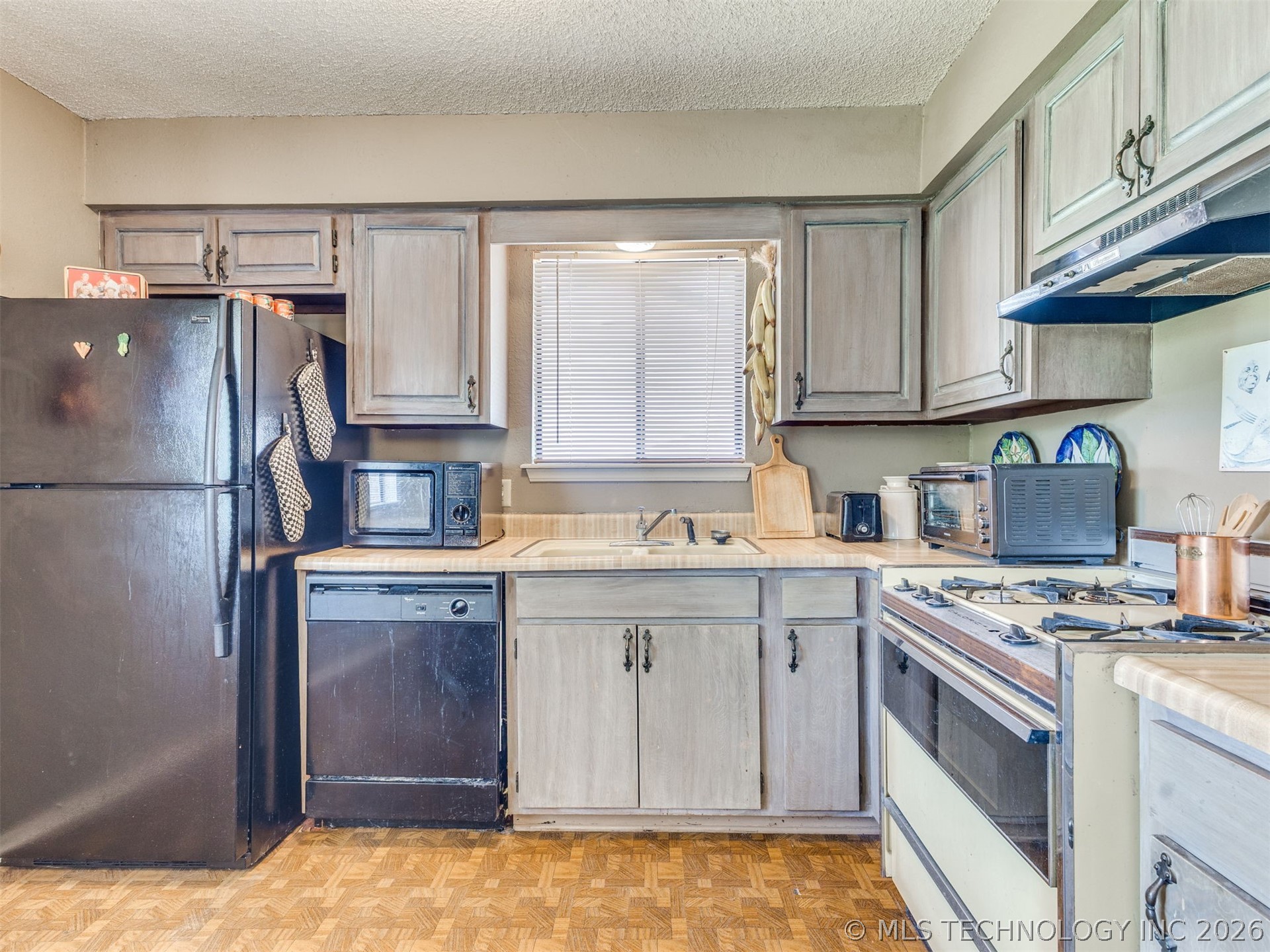 413 W Birmingham Street Broken Arrow OK 74011