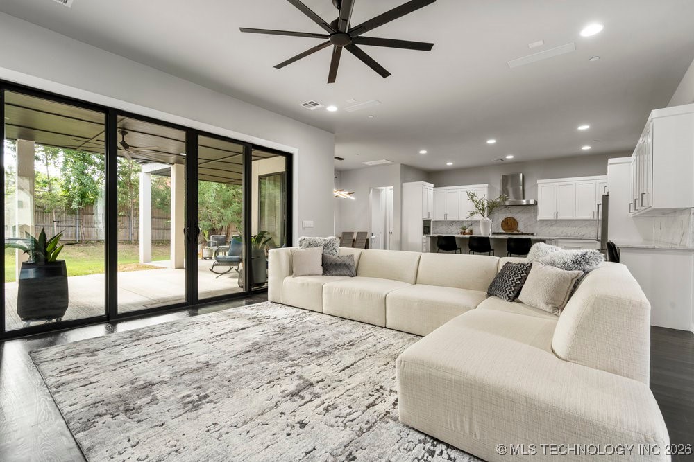 7405 S Chestnut Avenue Broken Arrow OK 74011