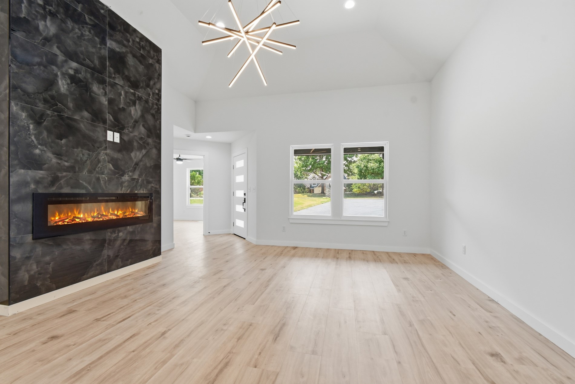 4001 Rolling Oaks Drive Tulsa OK 74107