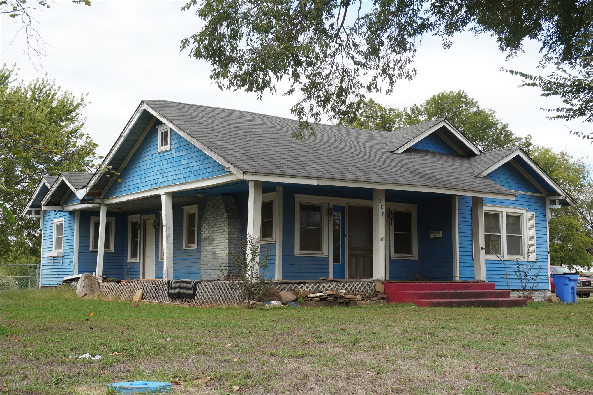 208 NW 5th Street Checotah OK 74426