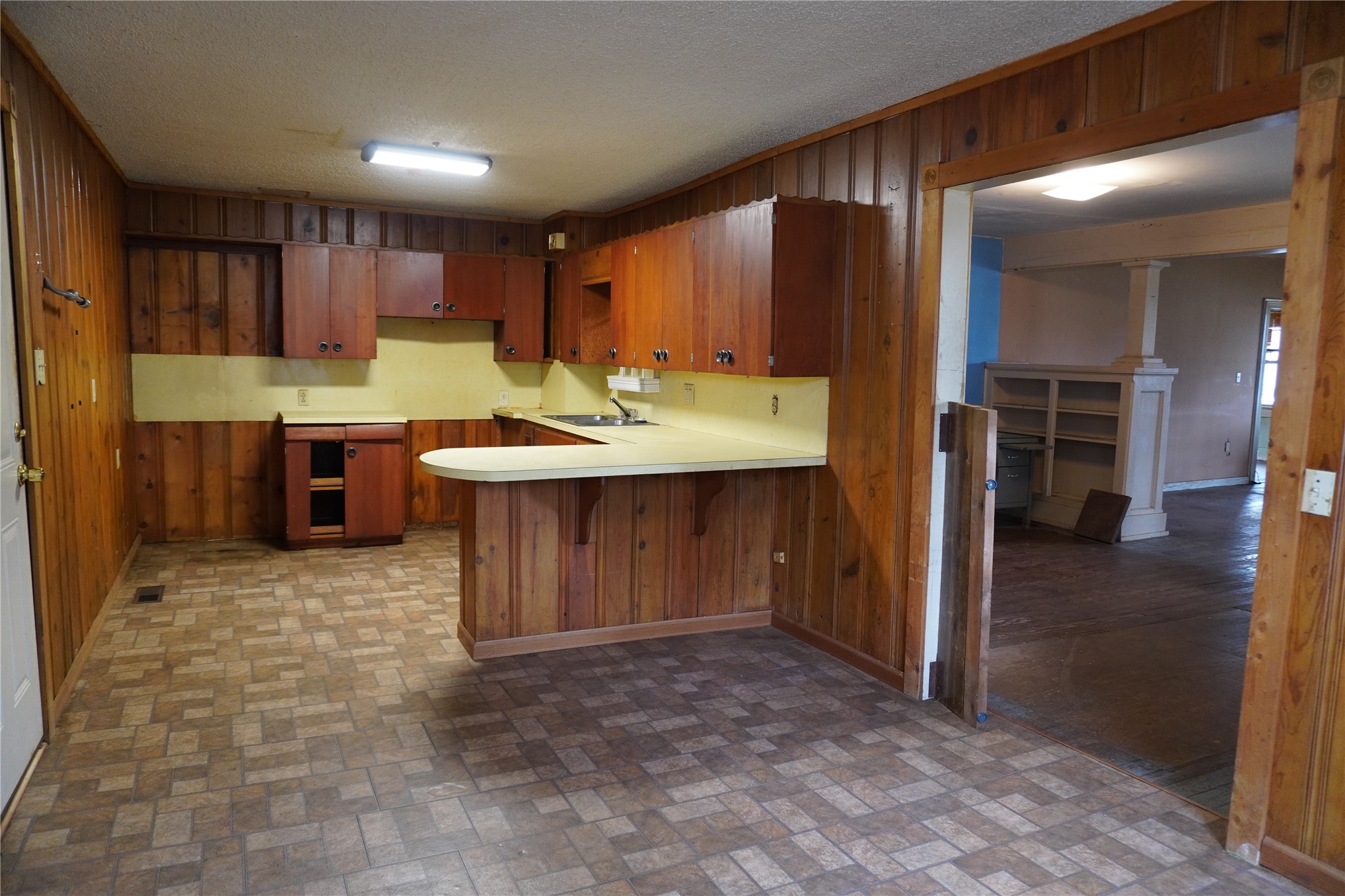 208 NW 5th Street Checotah OK 74426