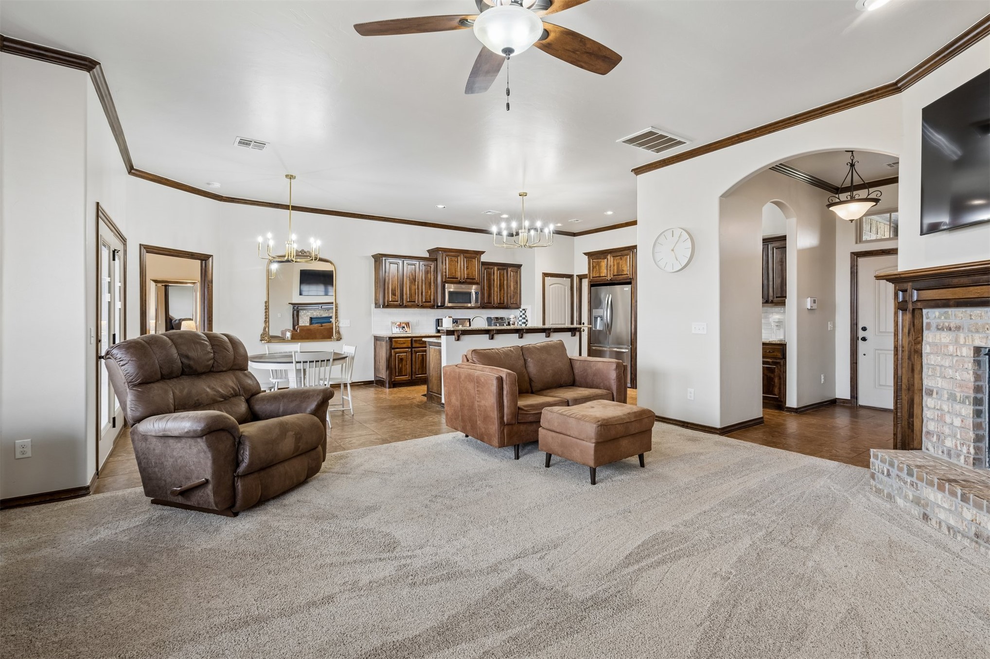636 NE 23rd Moore OK 73160