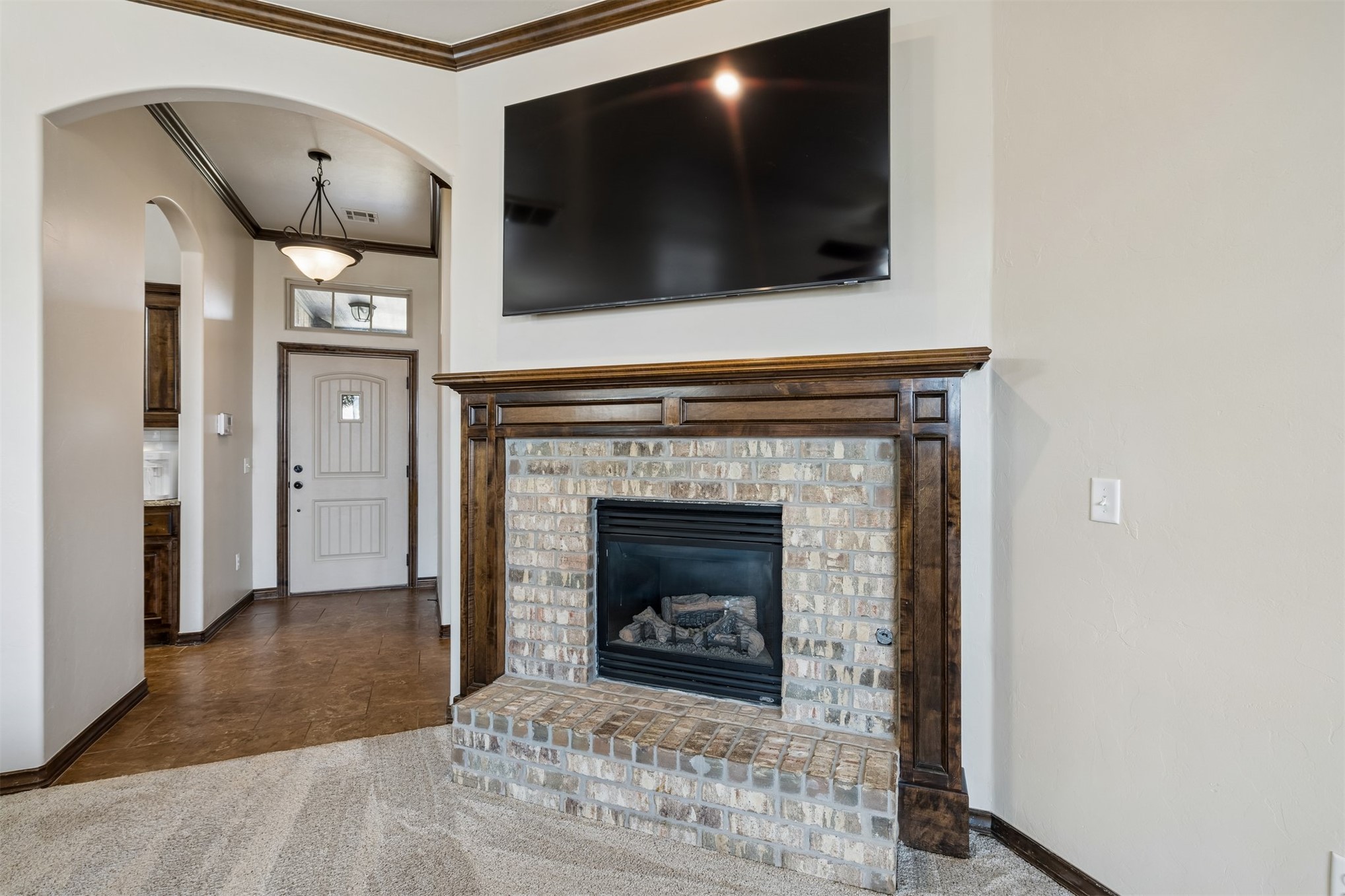 636 NE 23rd Moore OK 73160