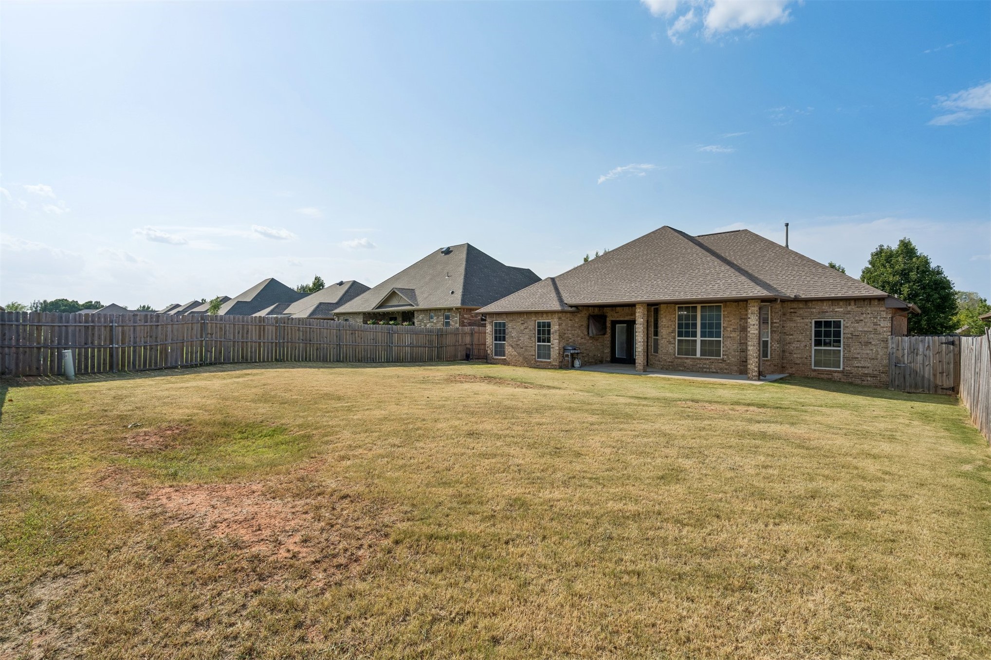 636 NE 23rd Moore OK 73160