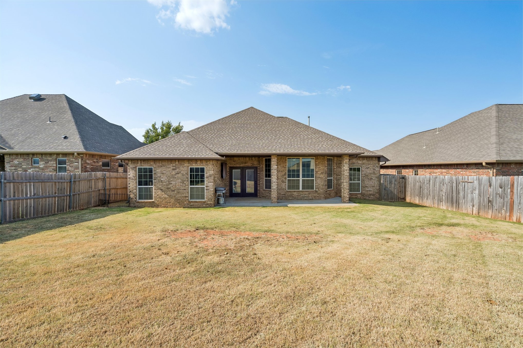 636 NE 23rd Moore OK 73160