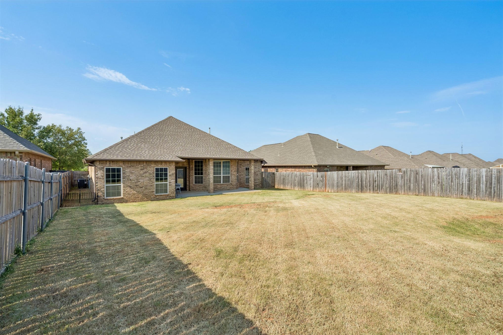 636 NE 23rd Moore OK 73160