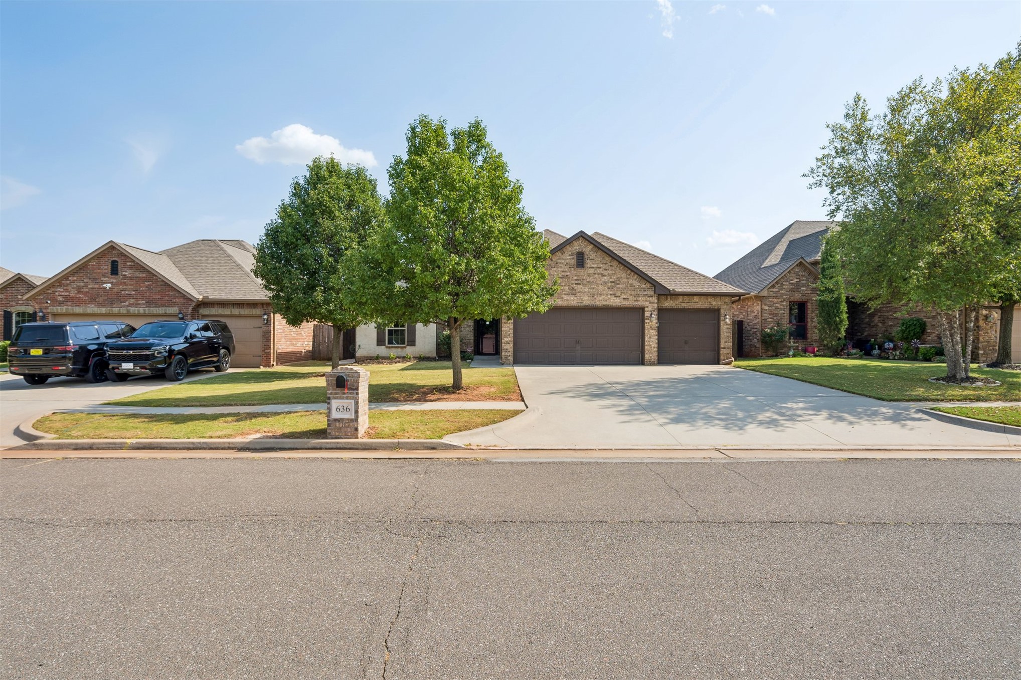 636 NE 23rd Moore OK 73160