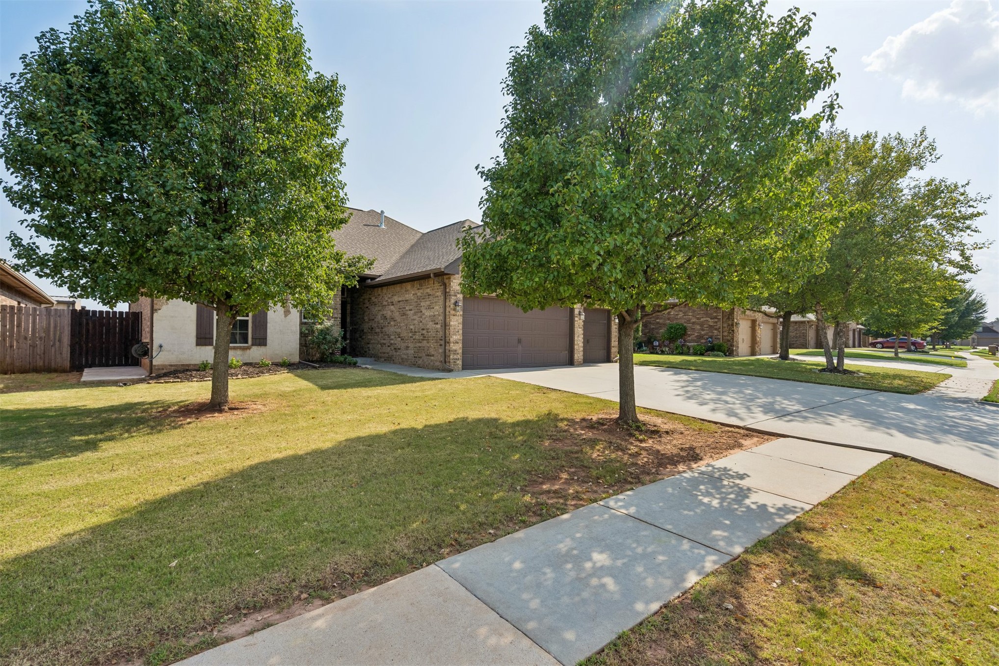 636 NE 23rd Moore OK 73160