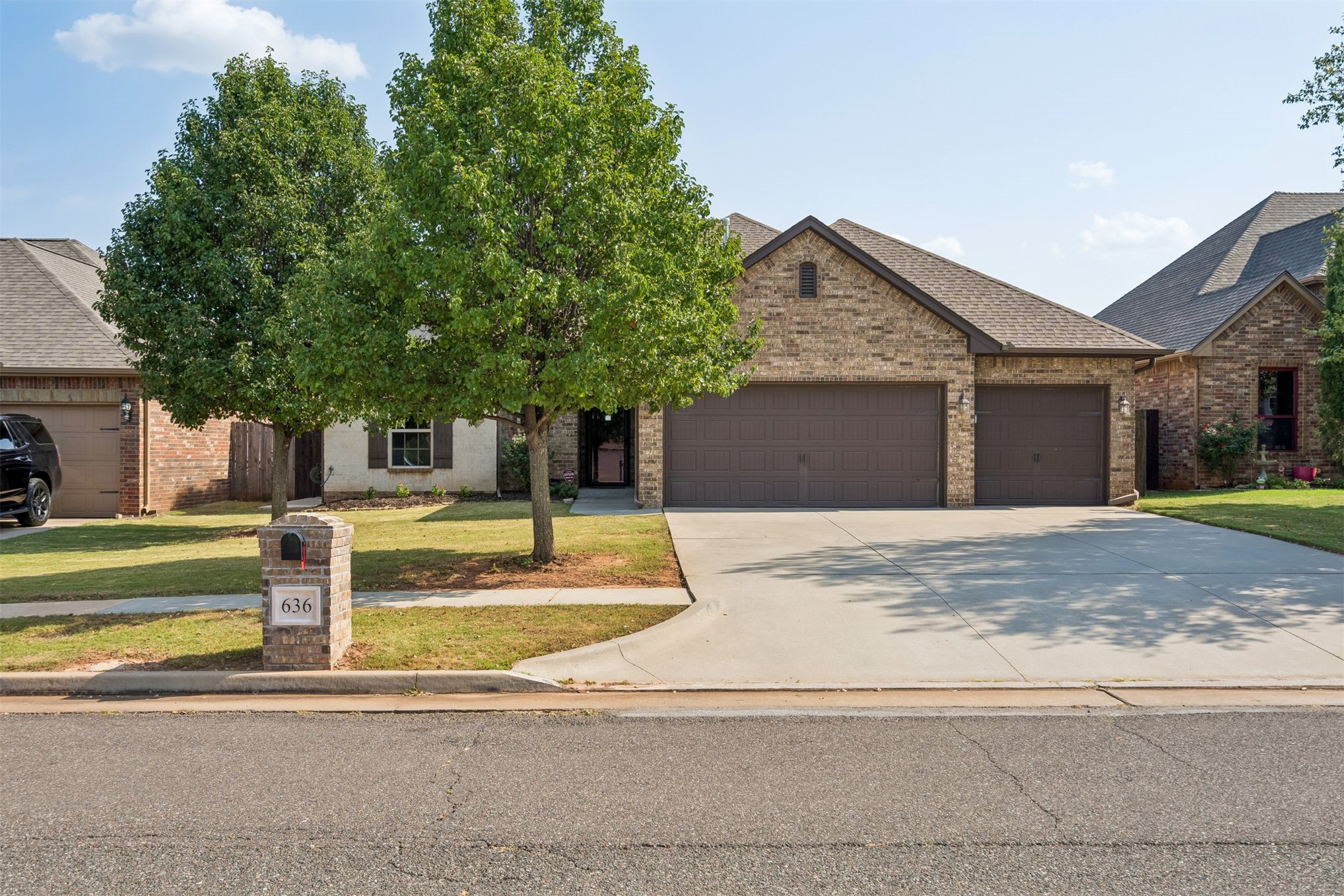 636 NE 23rd Moore OK 73160