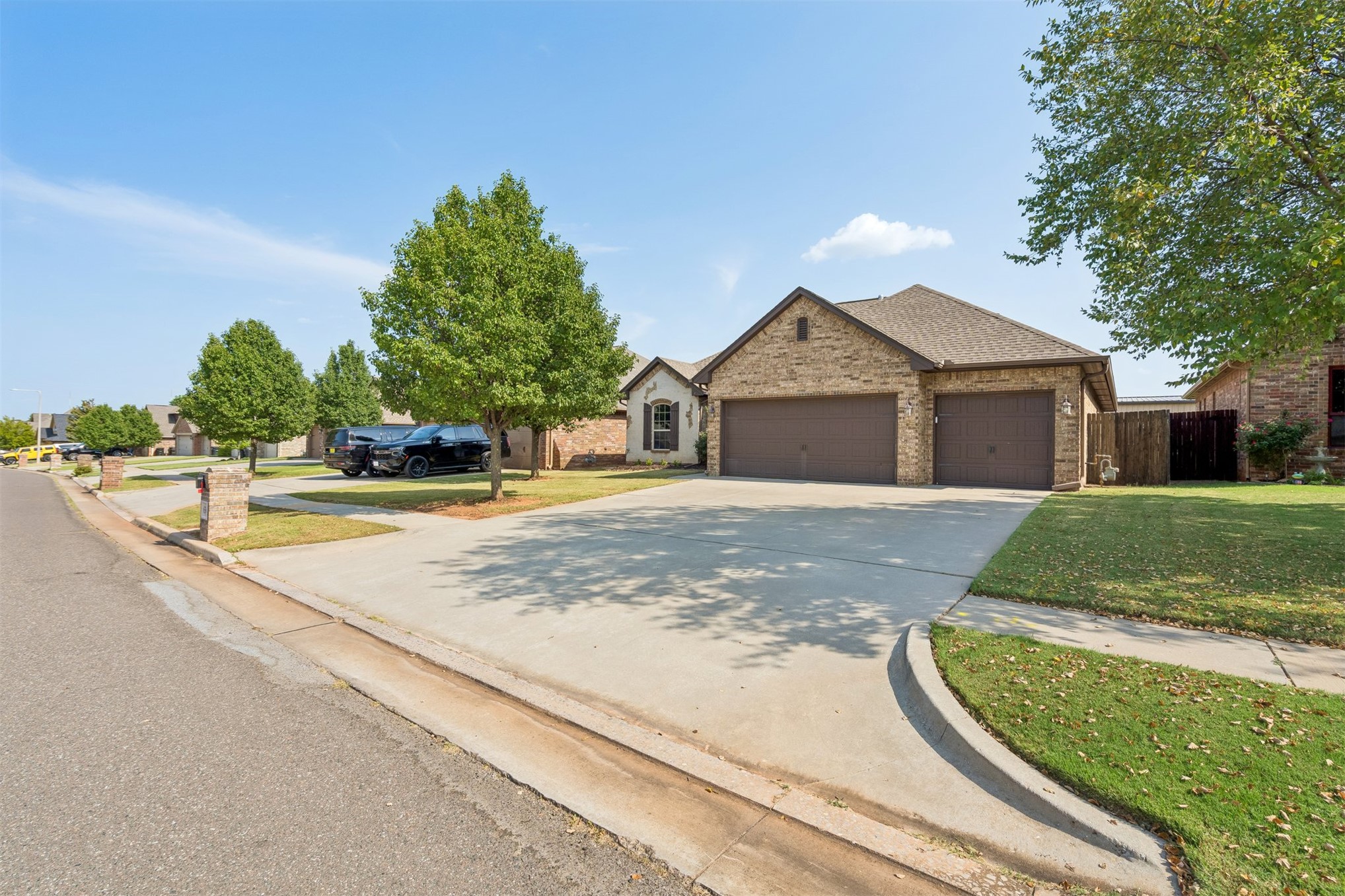 636 NE 23rd Moore OK 73160