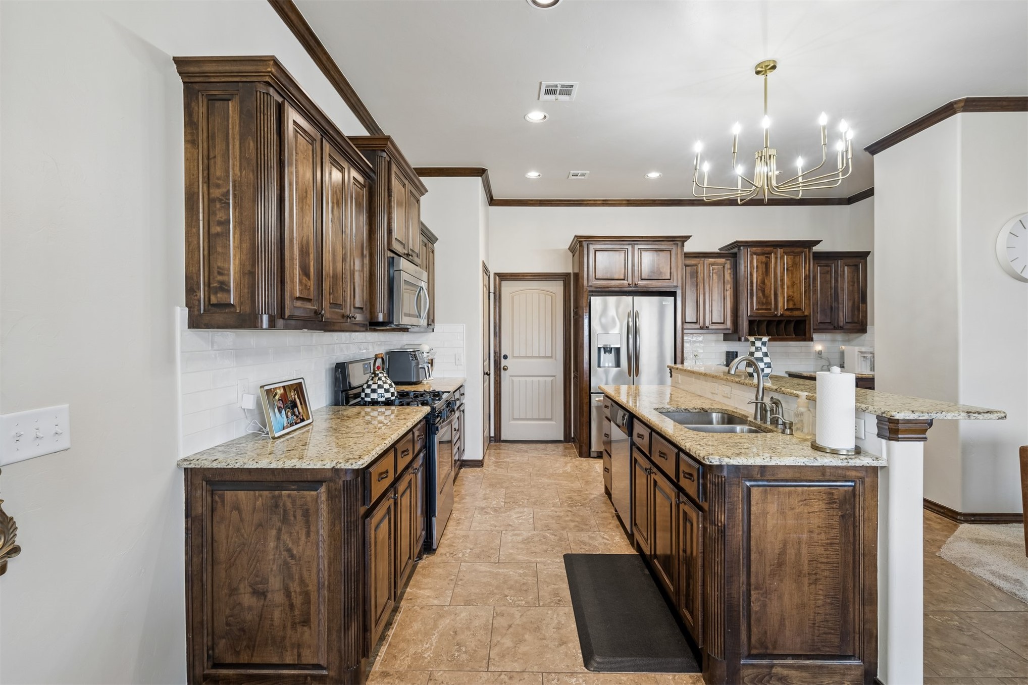 636 NE 23rd Moore OK 73160