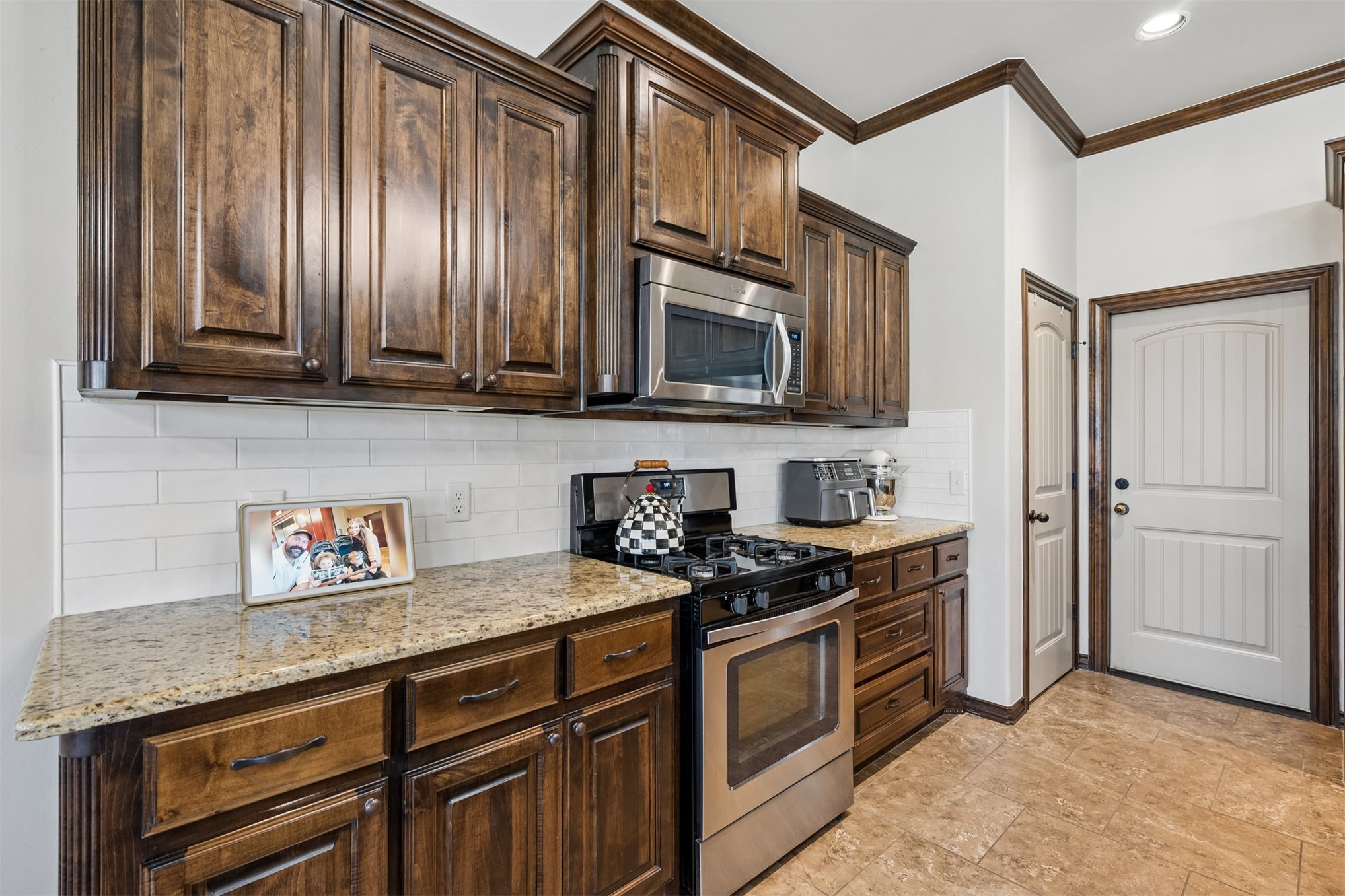 636 NE 23rd Moore OK 73160