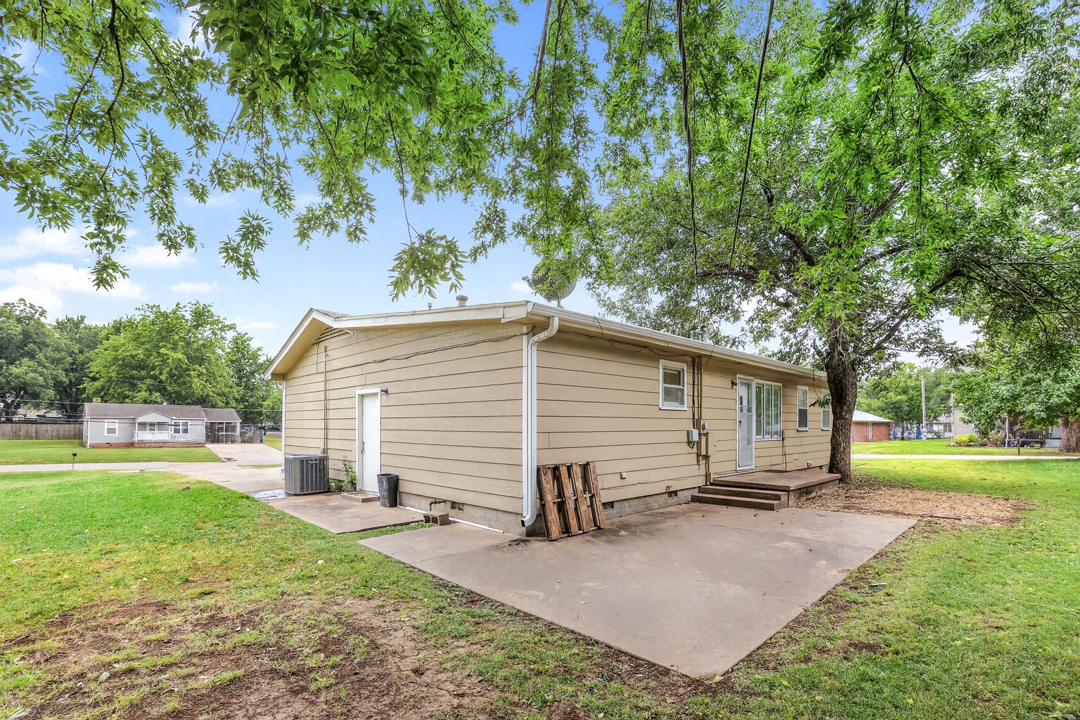 901 SE 1st Pryor OK 74361