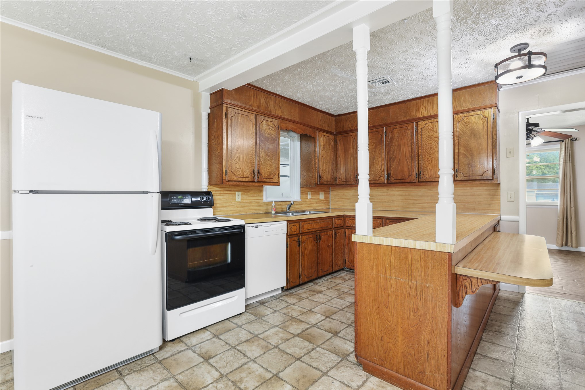 901 SE 1st Pryor OK 74361