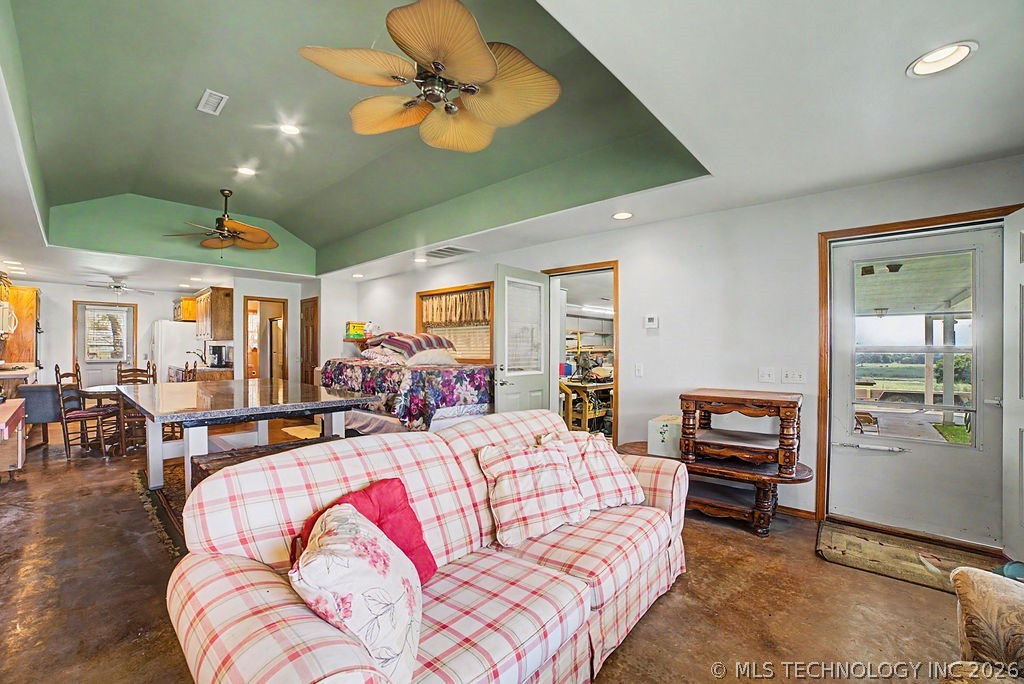 26586 S 4330 Road Vinita OK 74301
