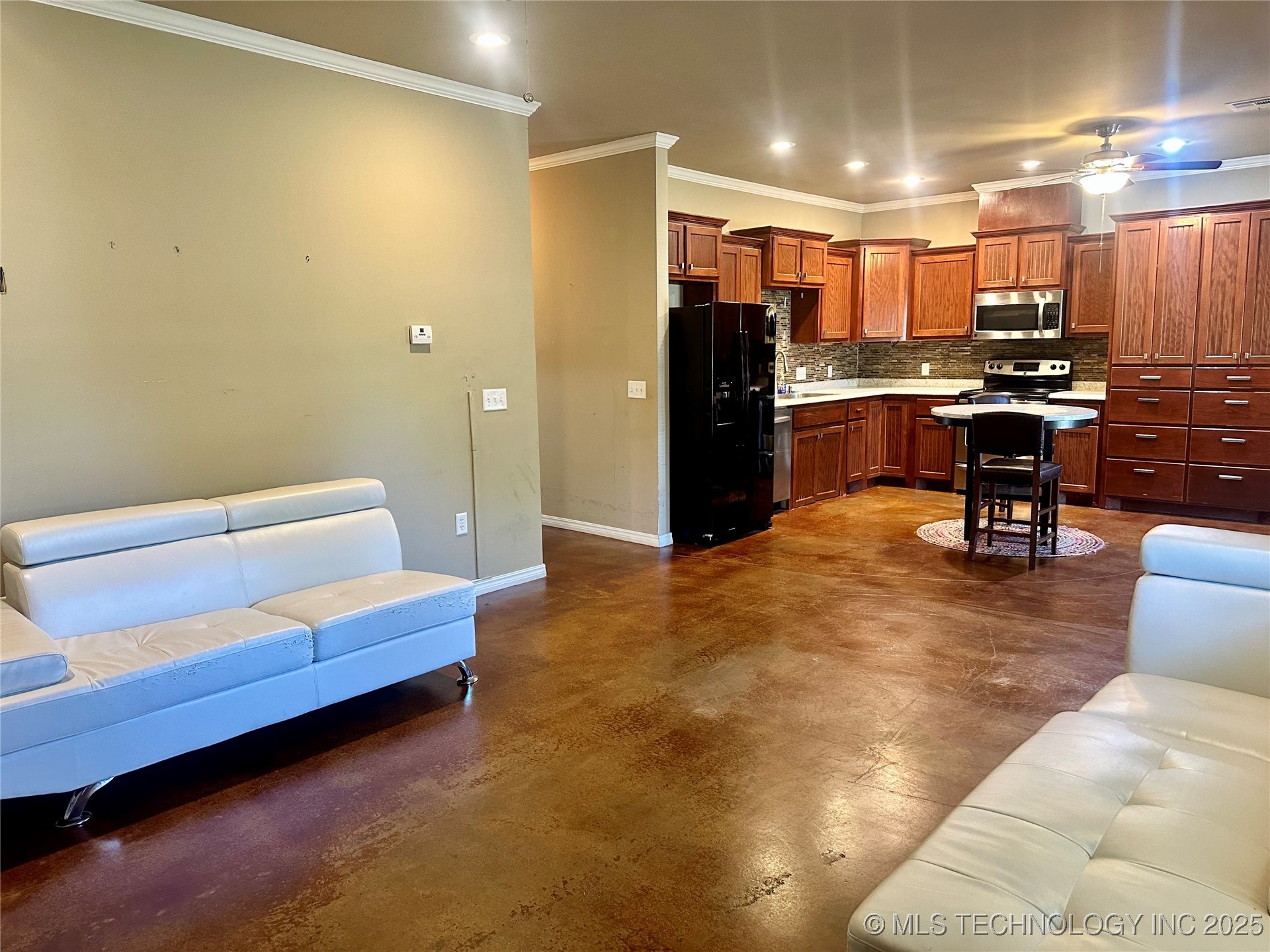 415664 E 1093 Road E Checotah OK 74426