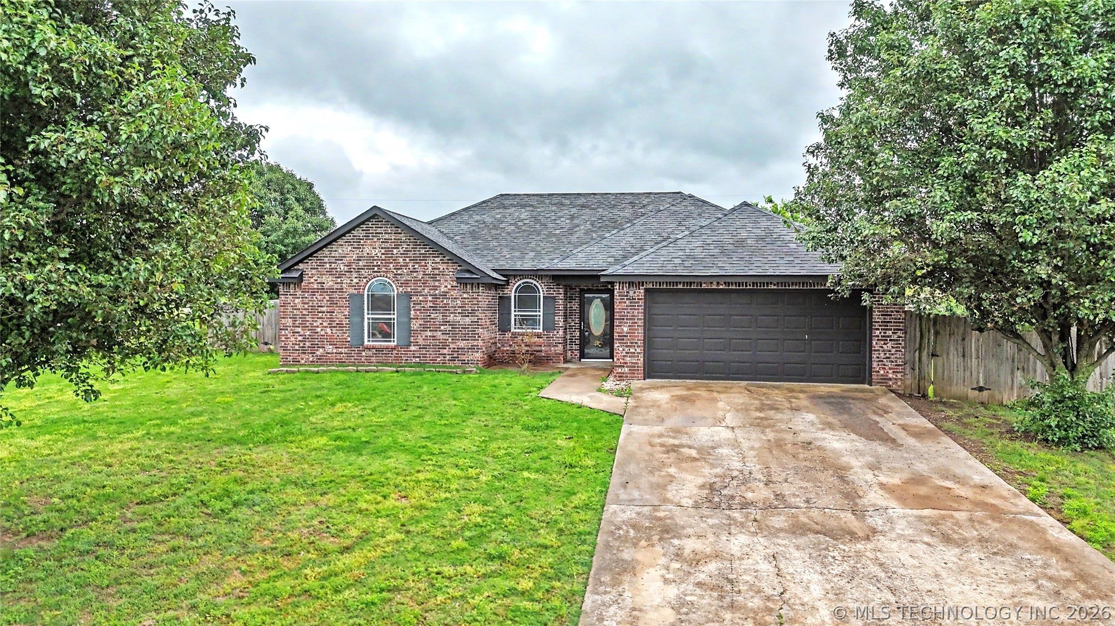 14240 N Mandy Road Tahlequah OK 74464