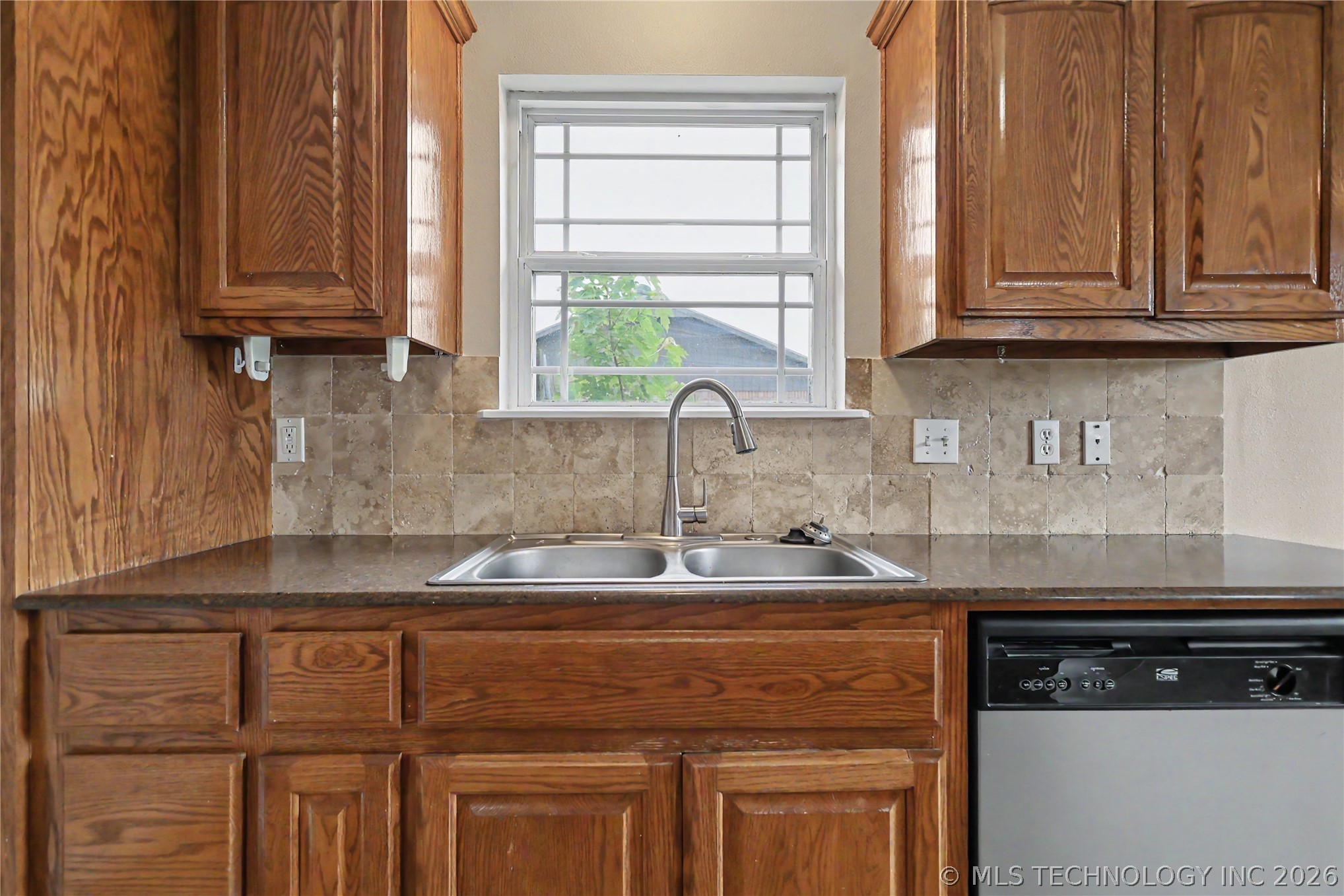 14240 N Mandy Road Tahlequah OK 74464