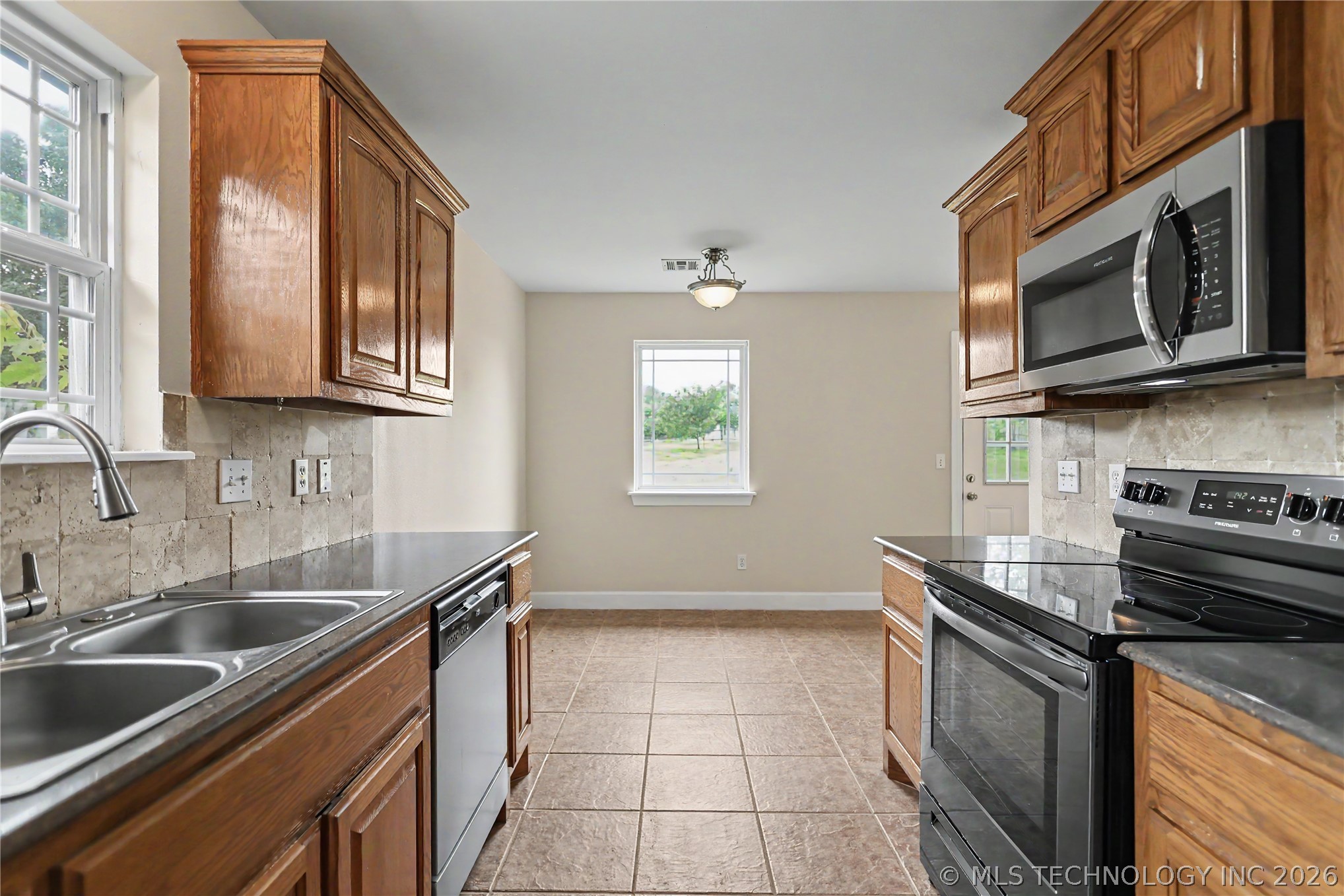 14240 N Mandy Road Tahlequah OK 74464