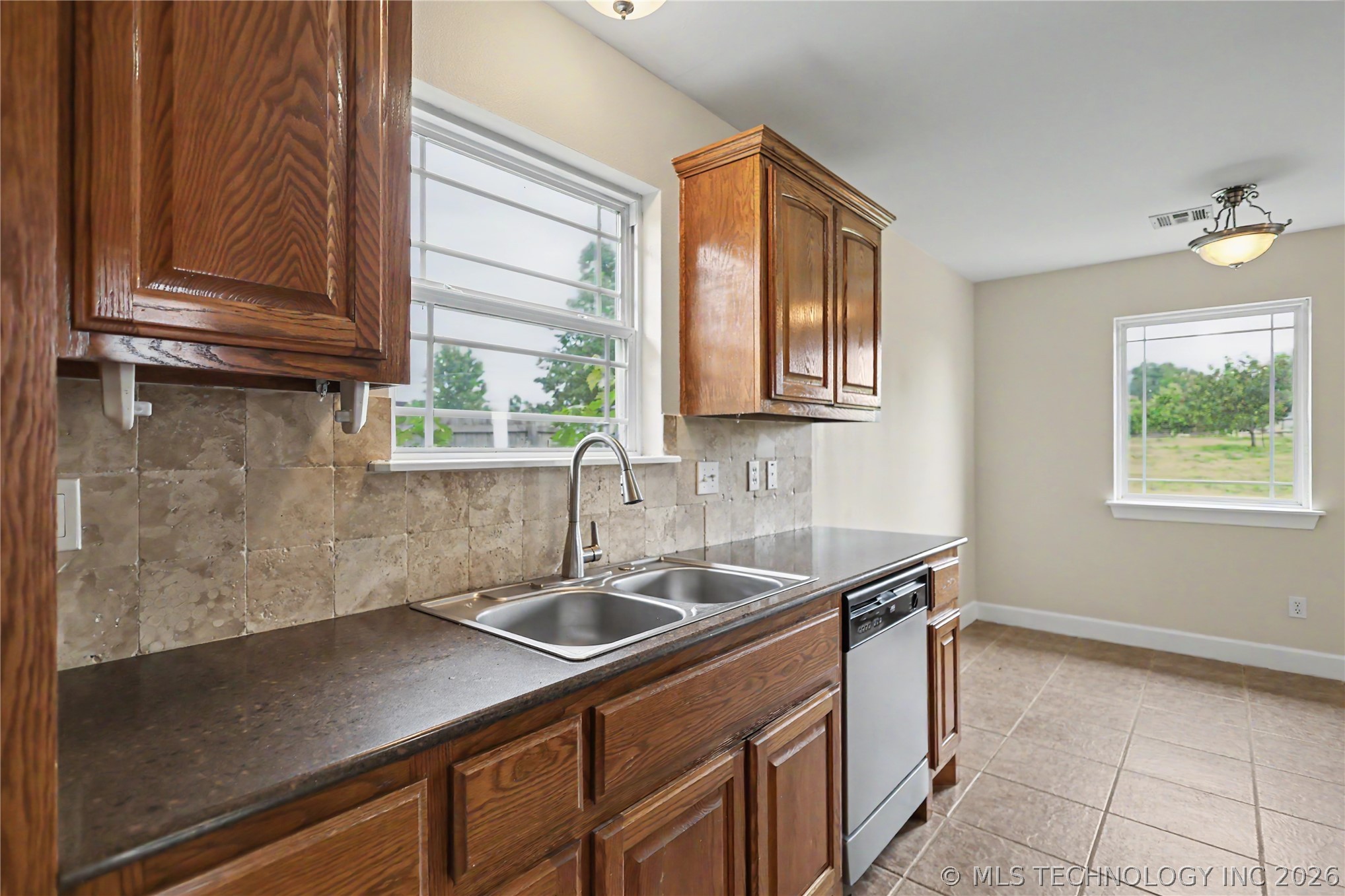 14240 N Mandy Road Tahlequah OK 74464