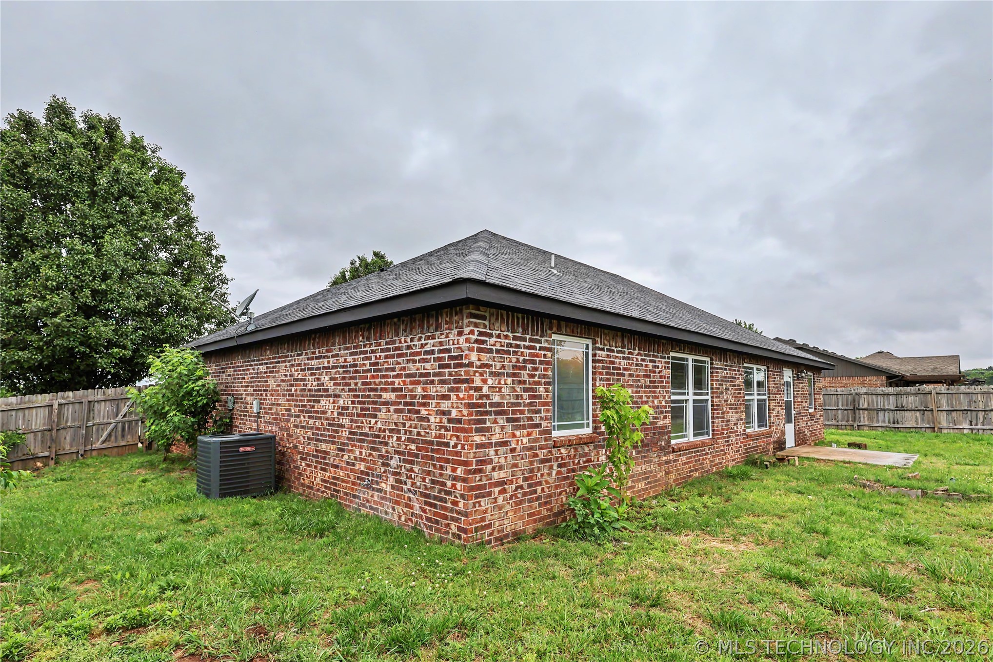 14240 N Mandy Road Tahlequah OK 74464