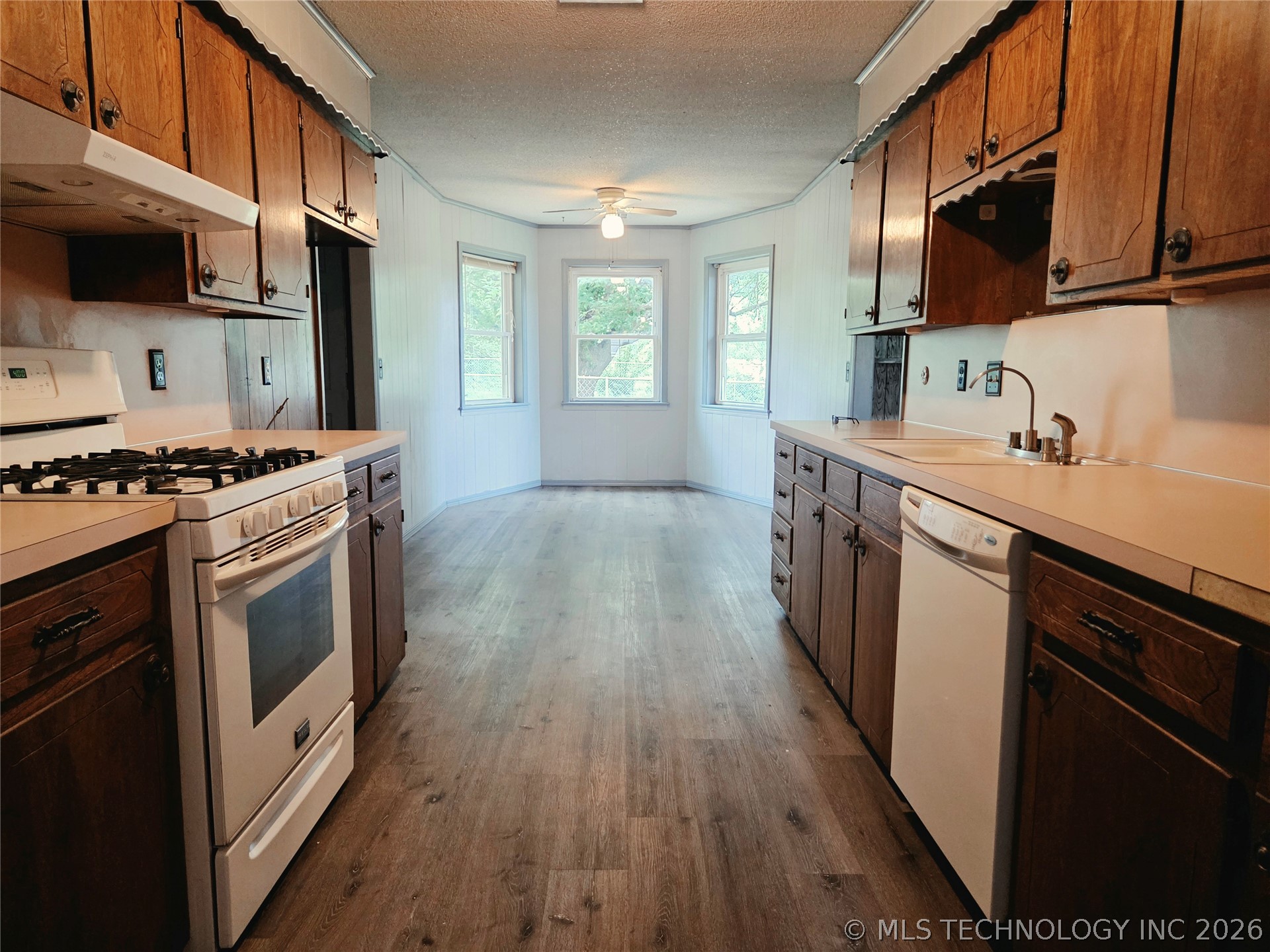 402 S Hickory Drive Copan OK 74022