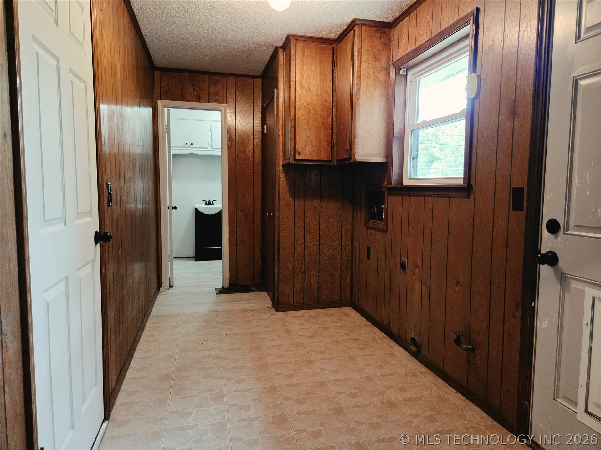402 S Hickory Drive Copan OK 74022