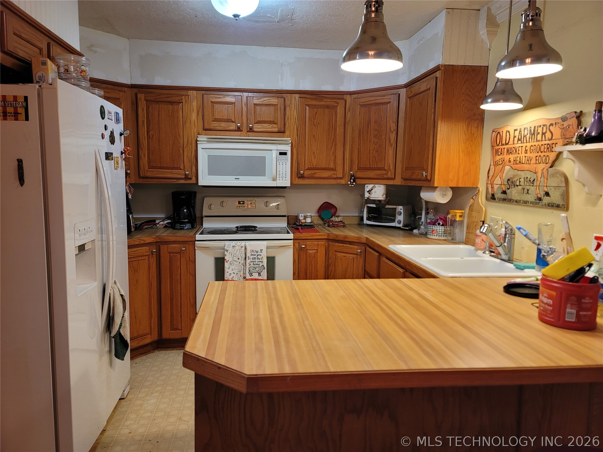 416036 La Vista Drive Checotah OK 74426