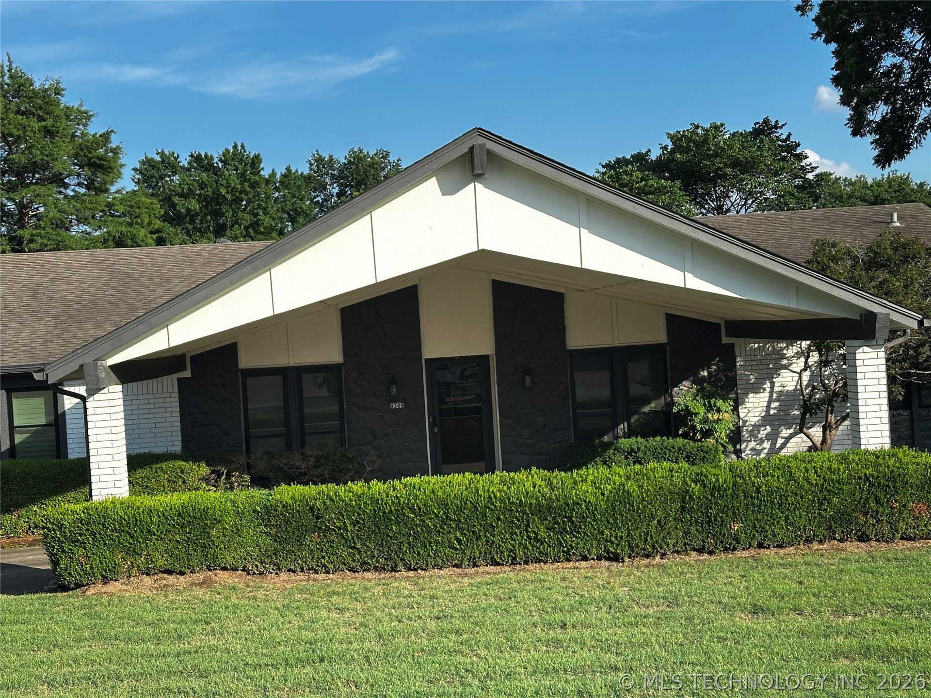 8309 Shadowood Avenue Broken Arrow OK 74011