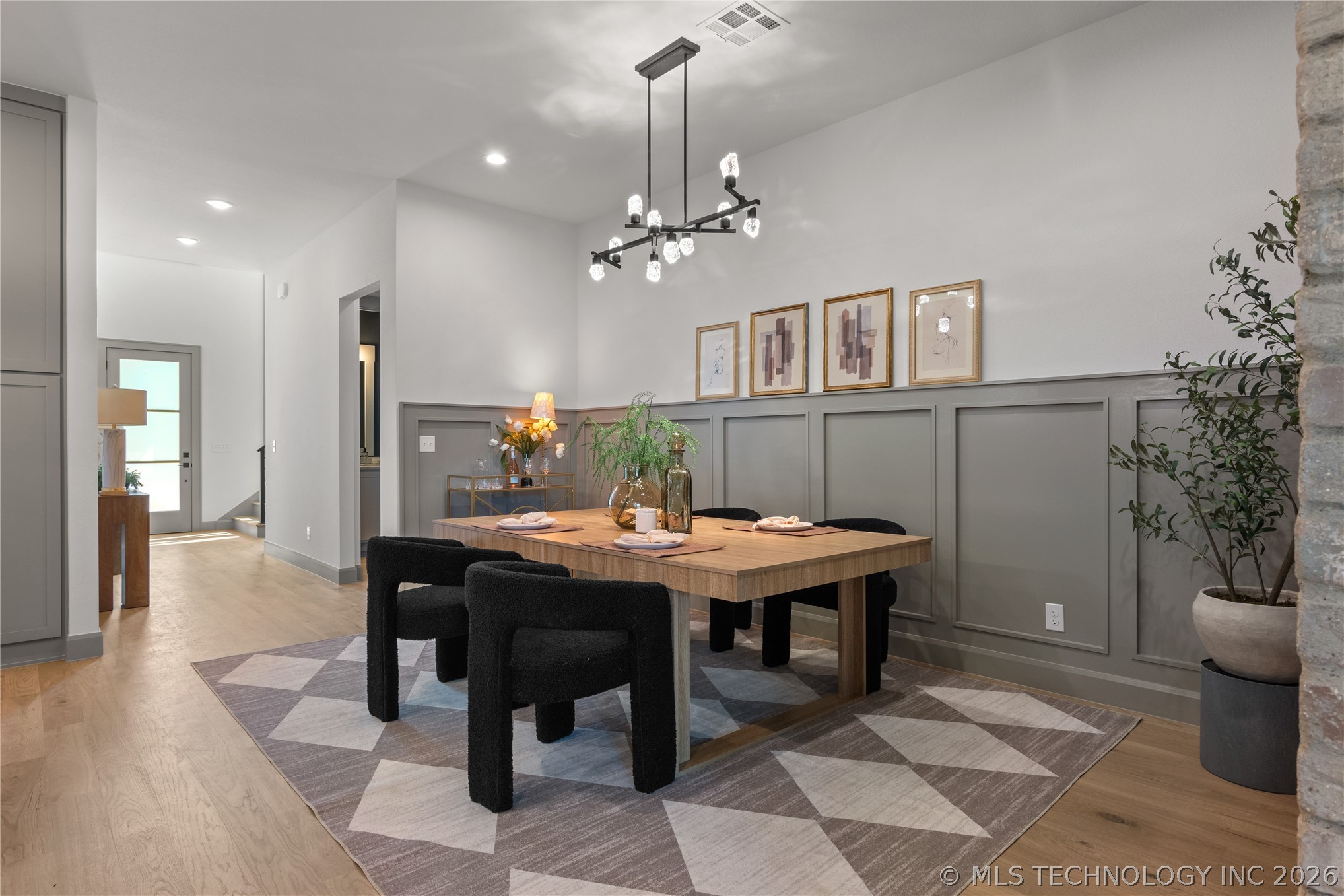 231 E 35th Place Tulsa OK 74105