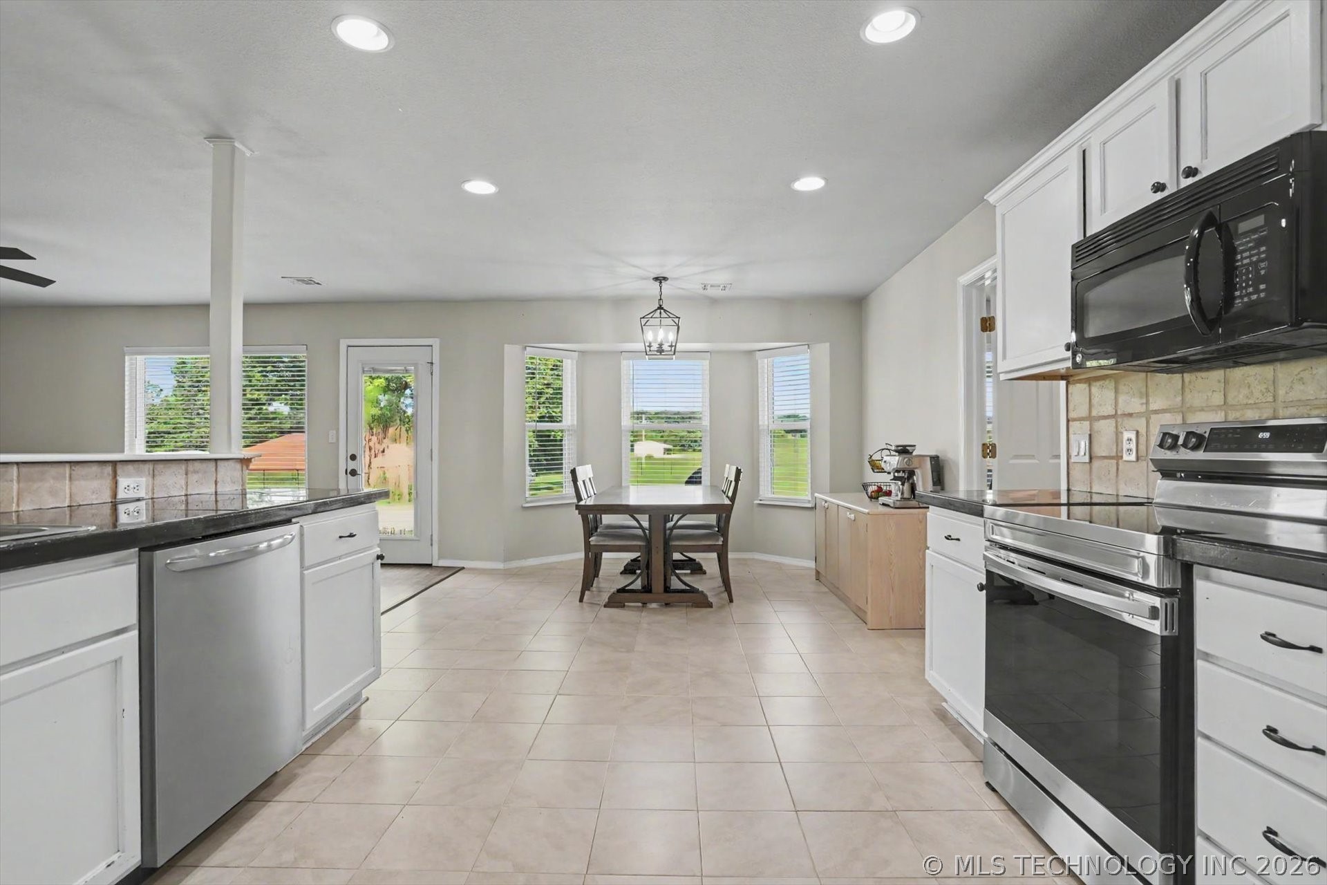14500 S 279th East Avenue Coweta OK 74429