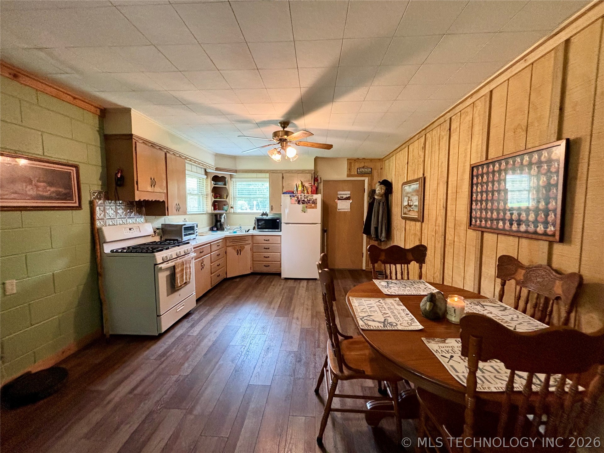 31891 E 695 Way Wagoner OK 74467