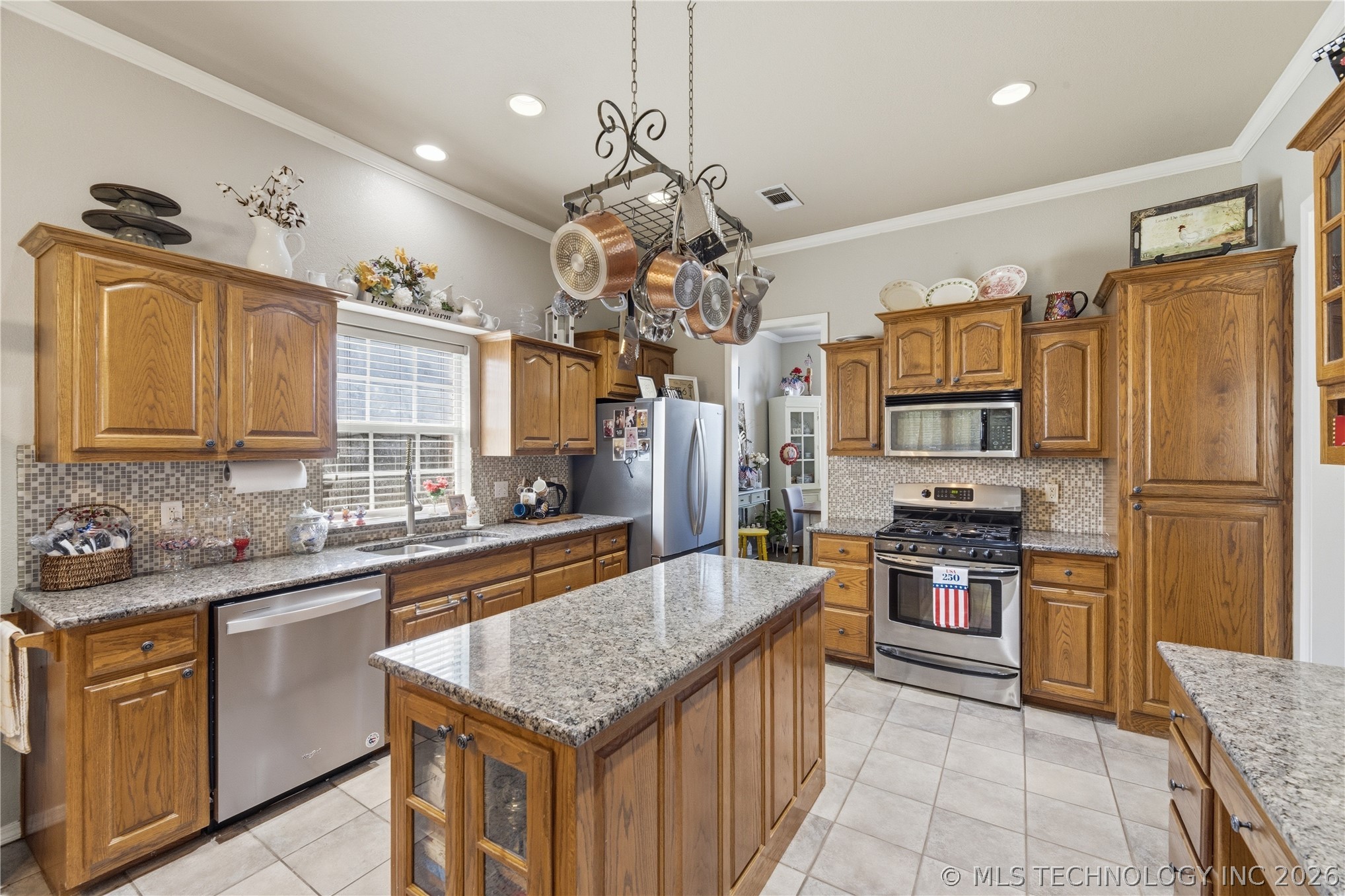 156 E Golden Rod Street Skiatook OK 74070