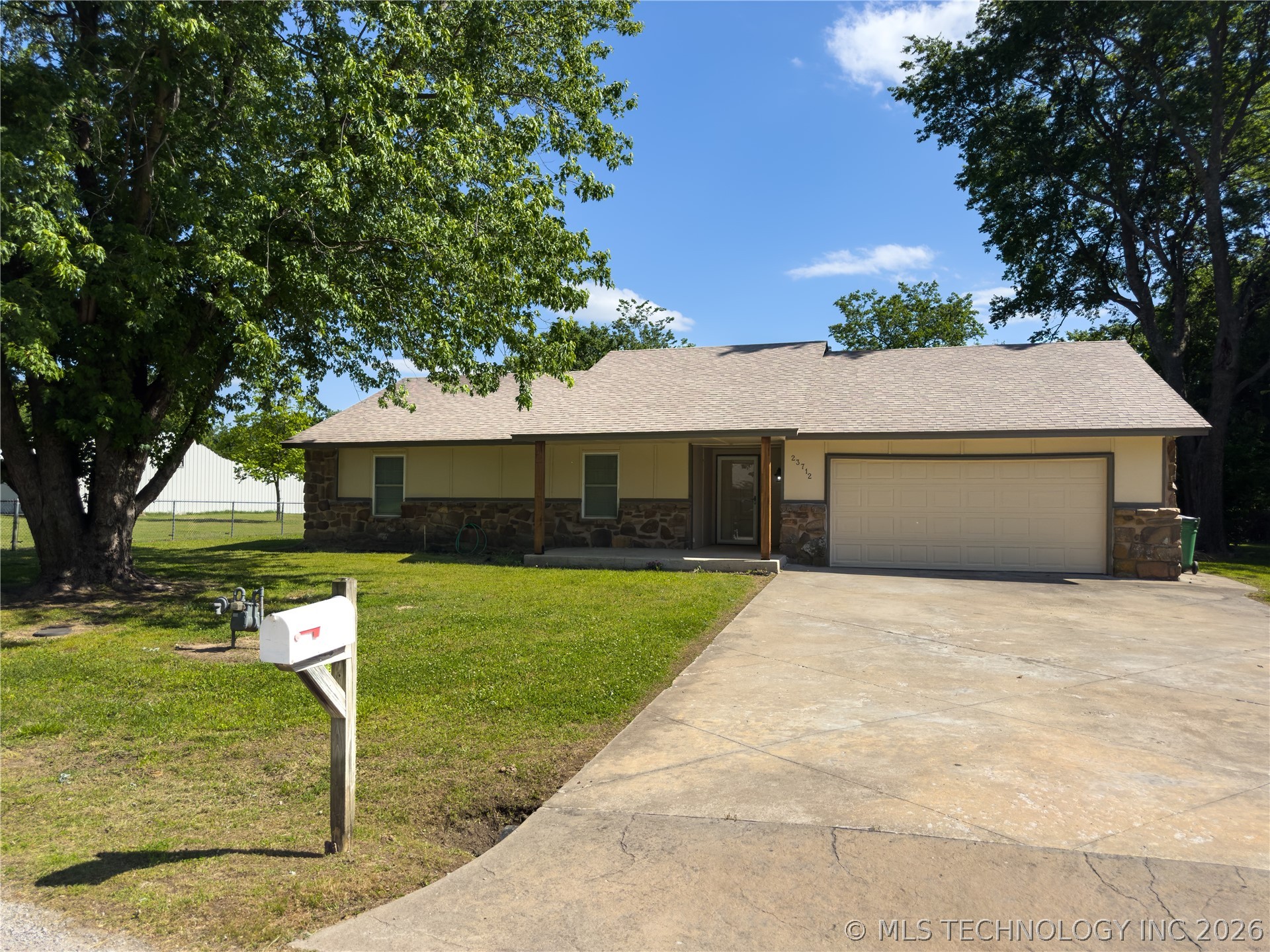 23712 E 104th Street S Broken Arrow OK 74014