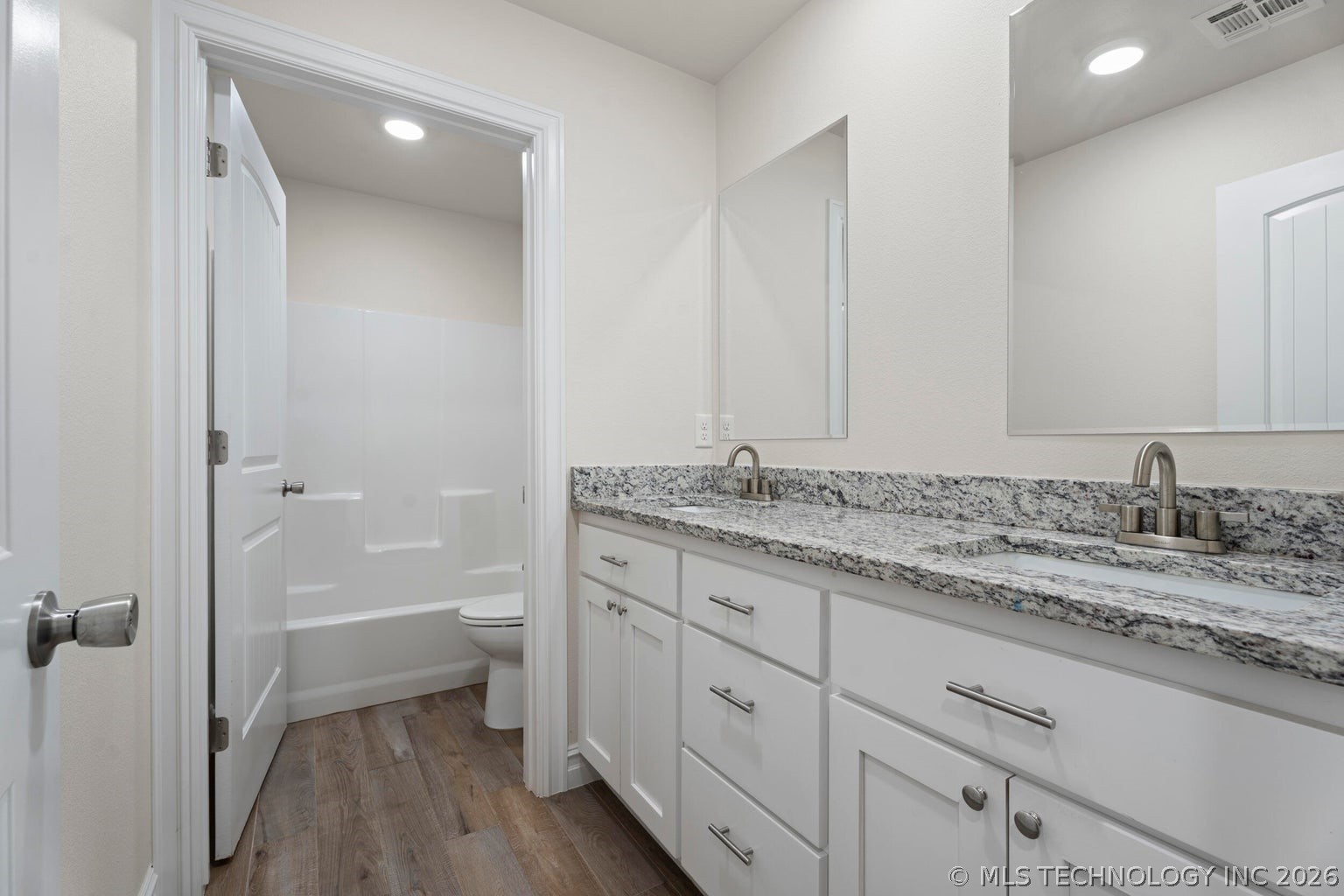 1100 Center Court Circle Grove OK 74344