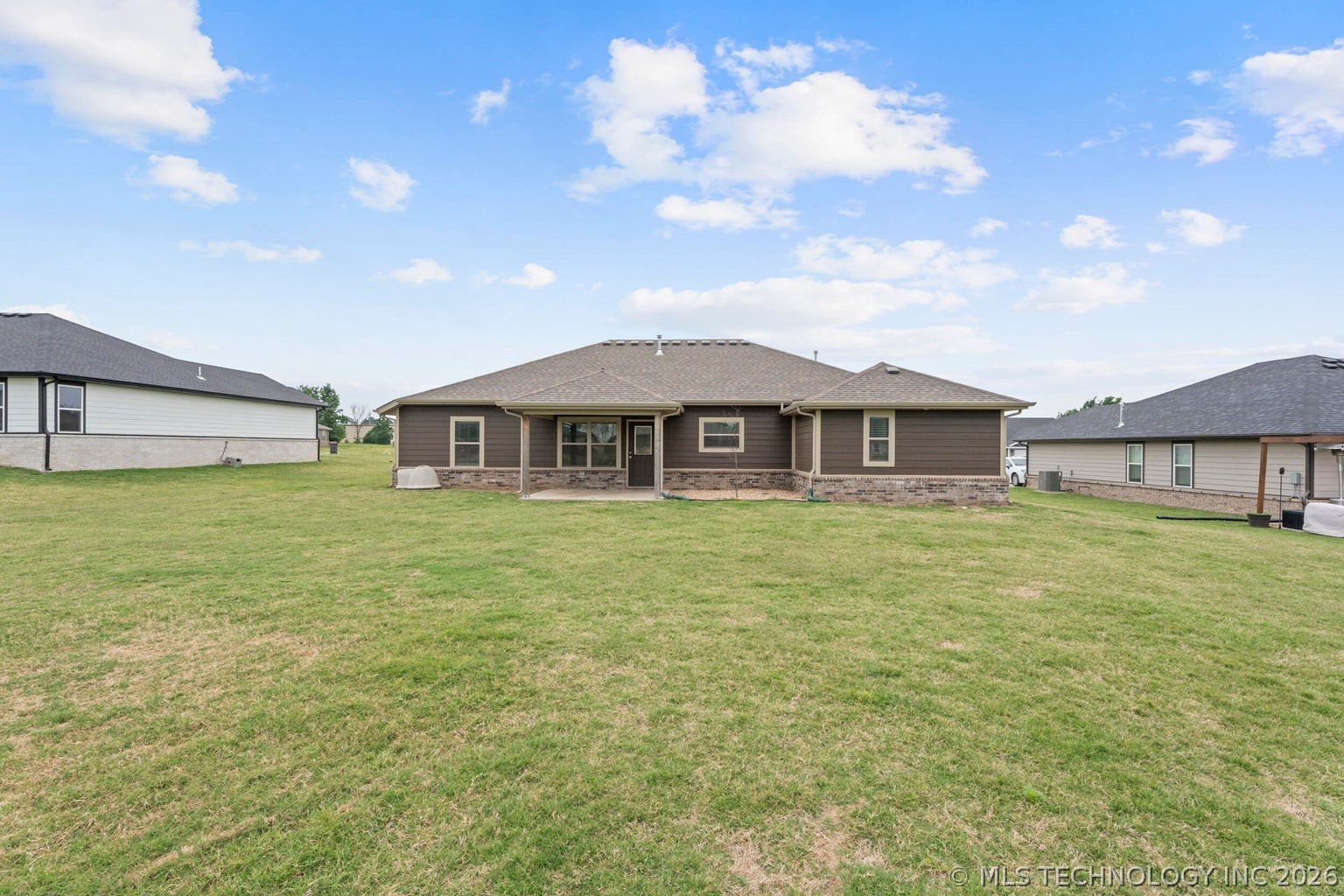 1100 Center Court Circle Grove OK 74344