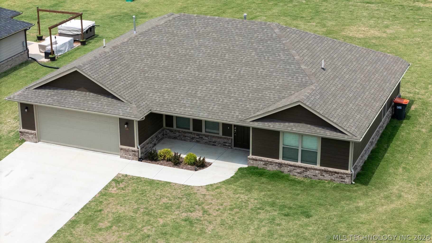 1100 Center Court Circle Grove OK 74344
