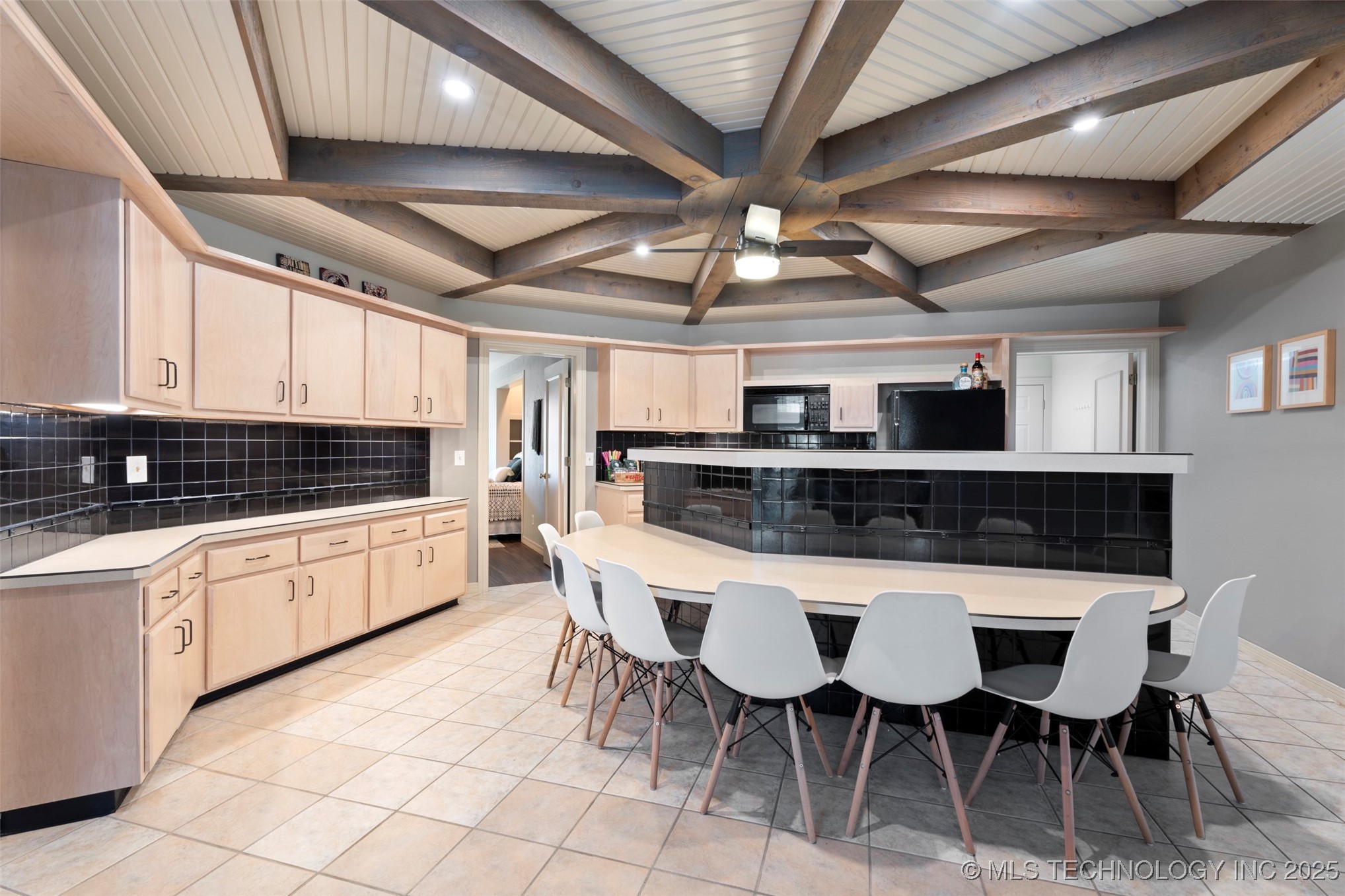 56901 E Walnut Monkey Island OK 74331
