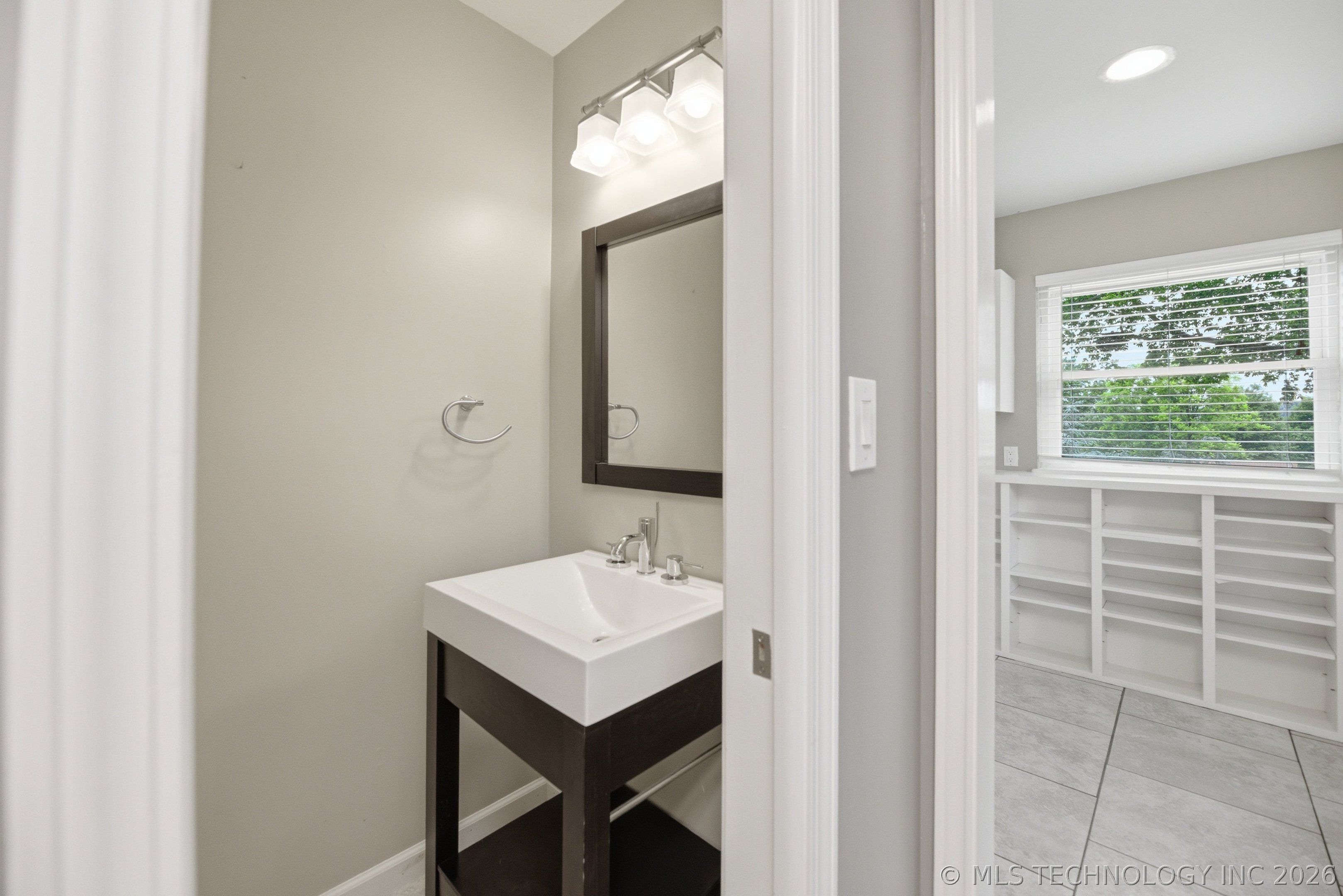 3263 W 72nd Street Tulsa OK 74132