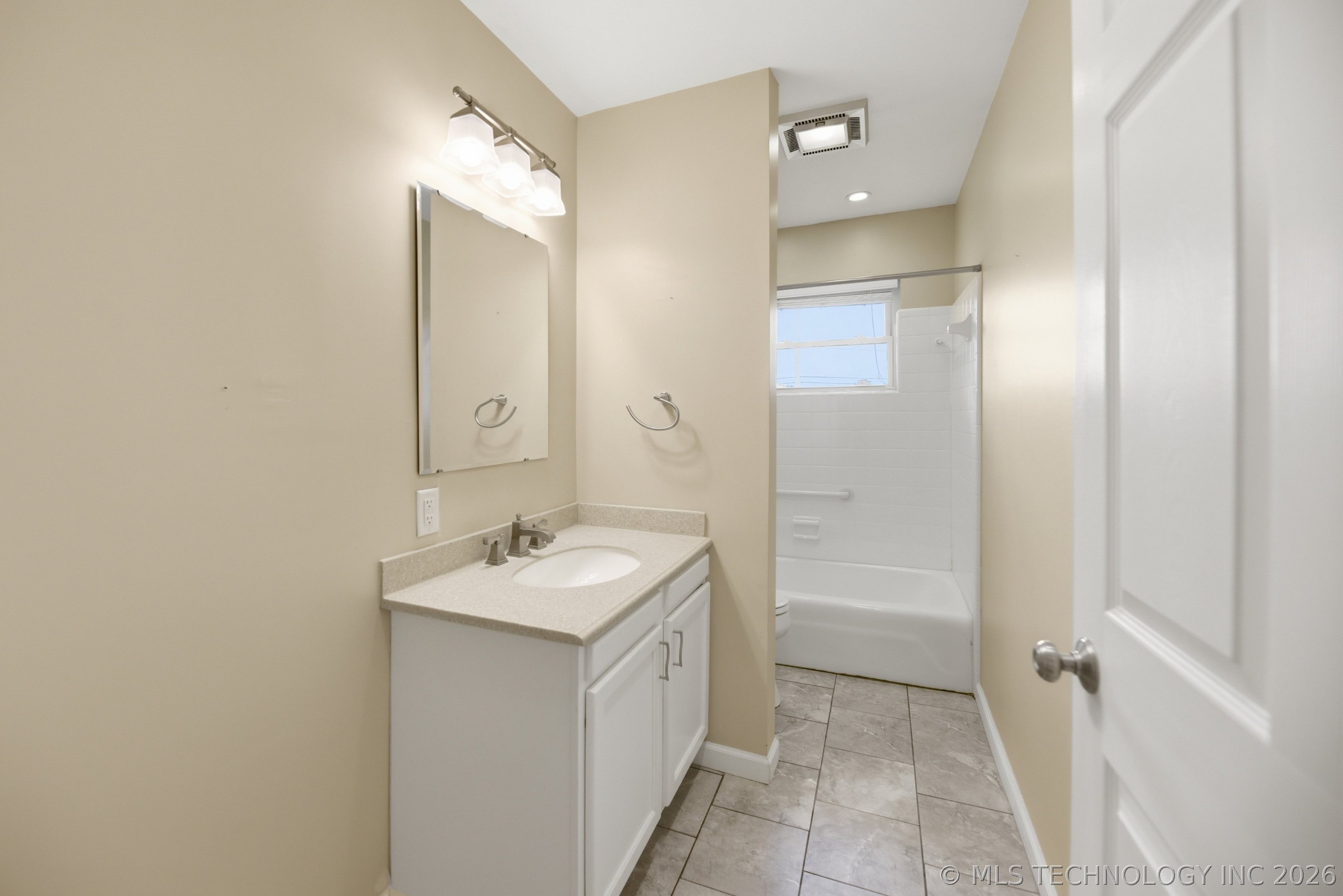 3263 W 72nd Street Tulsa OK 74132