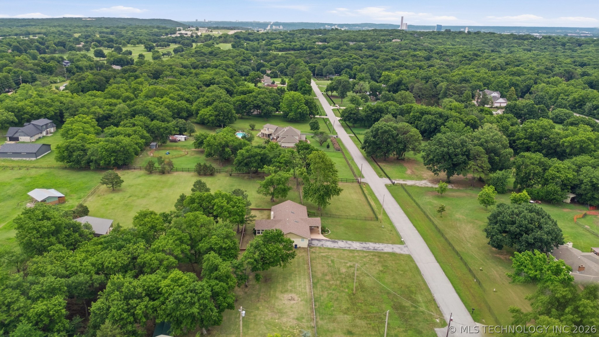3263 W 72nd Street Tulsa OK 74132