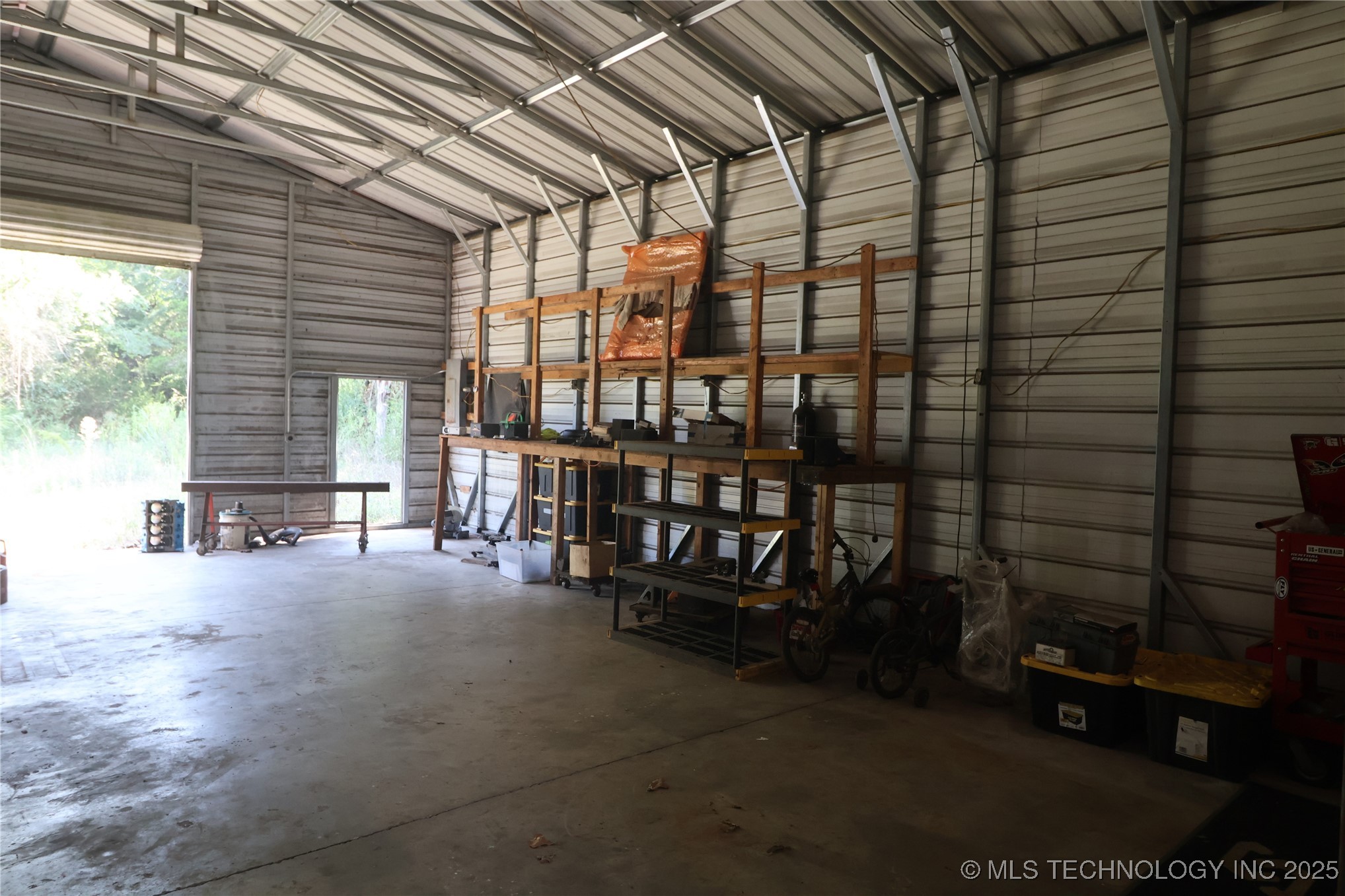 2601 N Witte Poteau OK 74953